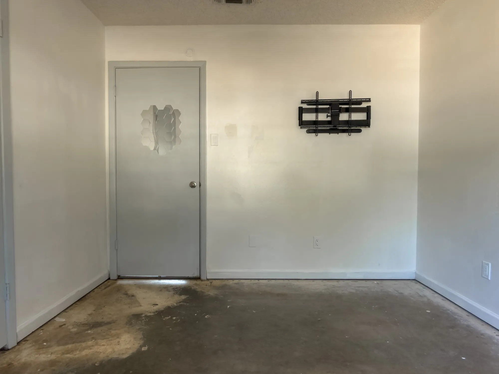 Single Family Residence For Sale in Palo Pinto County , 1516 NW 1st Avenue, Mineral Wells, Texas 76067, 4 Bedroom, 2 Bathroom, Garage spaces, 1,702 Sqft, built in 1975, mls#21353880, Real Estate Agent in Mineral Wells, Homes For Sale in Palo Pinto county, Homes For Sale in Mineral Wells, Realtor in Mineral Wells Texas, Real Estate Brokerage Independent Realty Texas, Luminita Cordes Realtor