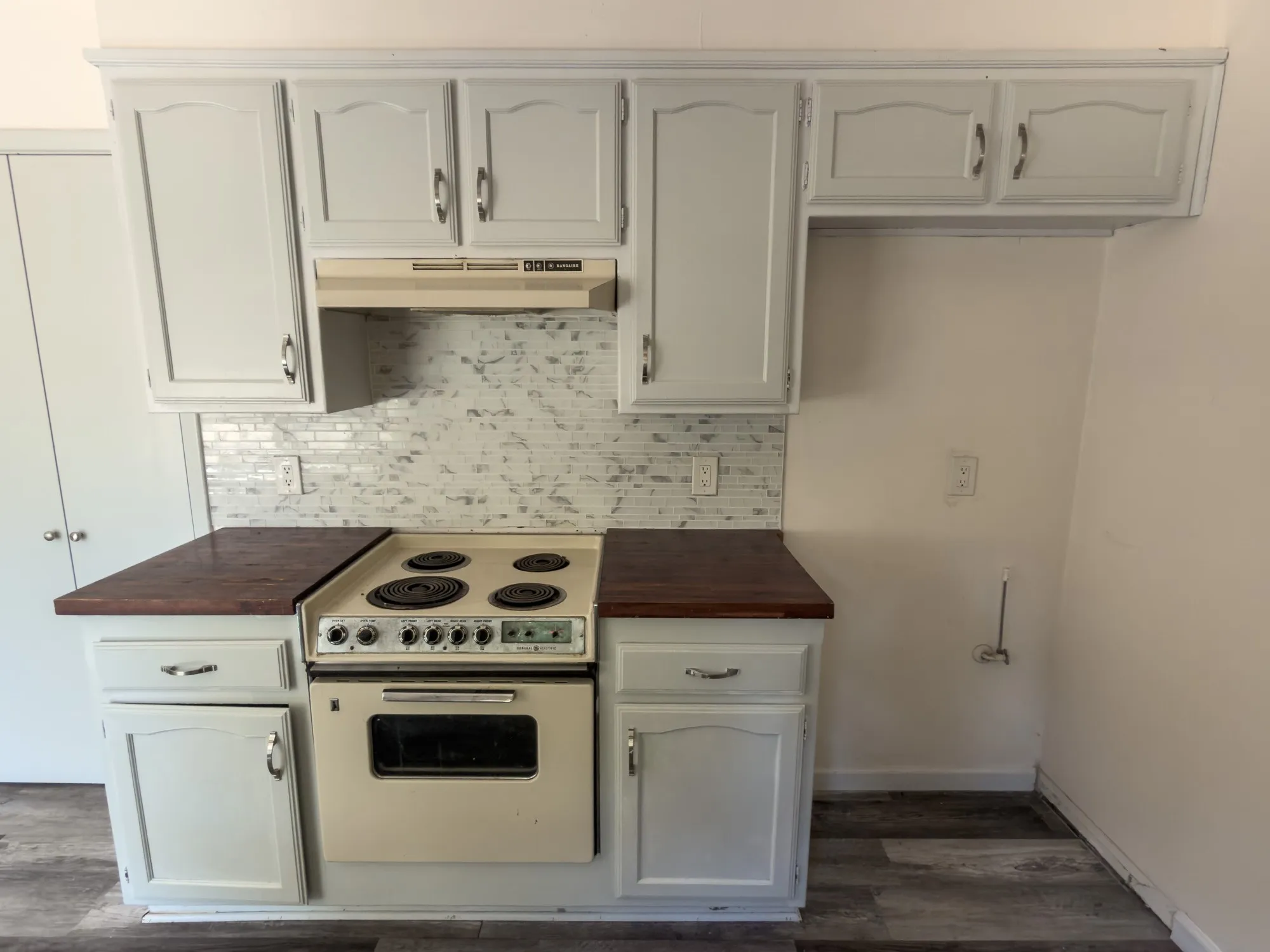 Single Family Residence For Sale in Palo Pinto County , 1516 NW 1st Avenue, Mineral Wells, Texas 76067, 4 Bedroom, 2 Bathroom, Garage spaces, 1,702 Sqft, built in 1975, mls#21353880, Real Estate Agent in Mineral Wells, Homes For Sale in Palo Pinto county, Homes For Sale in Mineral Wells, Realtor in Mineral Wells Texas, Real Estate Brokerage Independent Realty Texas, Luminita Cordes Realtor