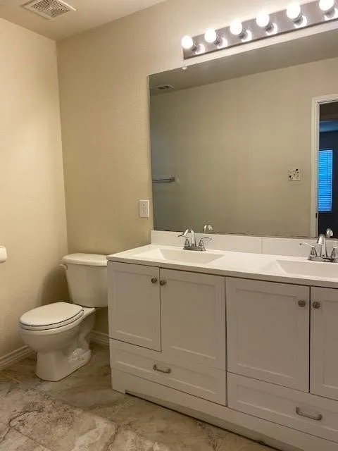 Single Family Residence For Rent in Collin County , 12261 Peak Circle, Frisco, Texas 75035, 3 Bedroom, 2 Bathroom, 2 Garage spaces, 2,097 Sqft, built in 2002, mls#21353883, Real Estate Agent in Frisco, Homes For Rent in Collin county, Homes For Rent in Frisco, Realtor in Frisco Texas, Real Estate Brokerage Independent Realty Texas, Luminita Cordes Realtor