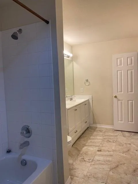 Single Family Residence For Rent in Collin County , 12261 Peak Circle, Frisco, Texas 75035, 3 Bedroom, 2 Bathroom, 2 Garage spaces, 2,097 Sqft, built in 2002, mls#21353883, Real Estate Agent in Frisco, Homes For Rent in Collin county, Homes For Rent in Frisco, Realtor in Frisco Texas, Real Estate Brokerage Independent Realty Texas, Luminita Cordes Realtor