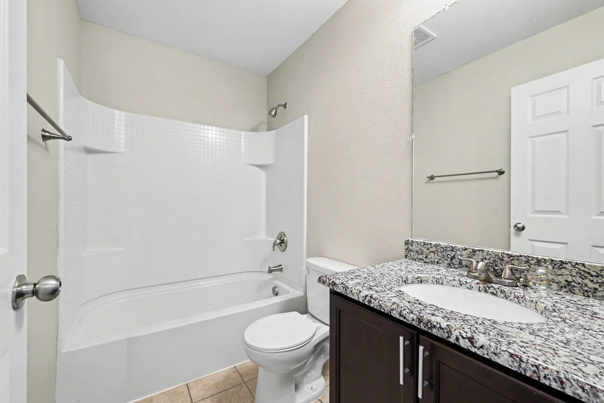 Single Family Residence For Sale in Denton County , 1700 Gayla Creek Drive, Little Elm, Texas 75068, 3 Bedroom, 2 Bathroom, 2 Garage spaces, 1,757 Sqft, built in 2014, mls#21353889, Real Estate Agent in Little Elm, Homes For Sale in Denton county, Homes For Sale in Little Elm, Realtor in Little Elm Texas, Real Estate Brokerage Independent Realty Texas, Luminita Cordes Realtor