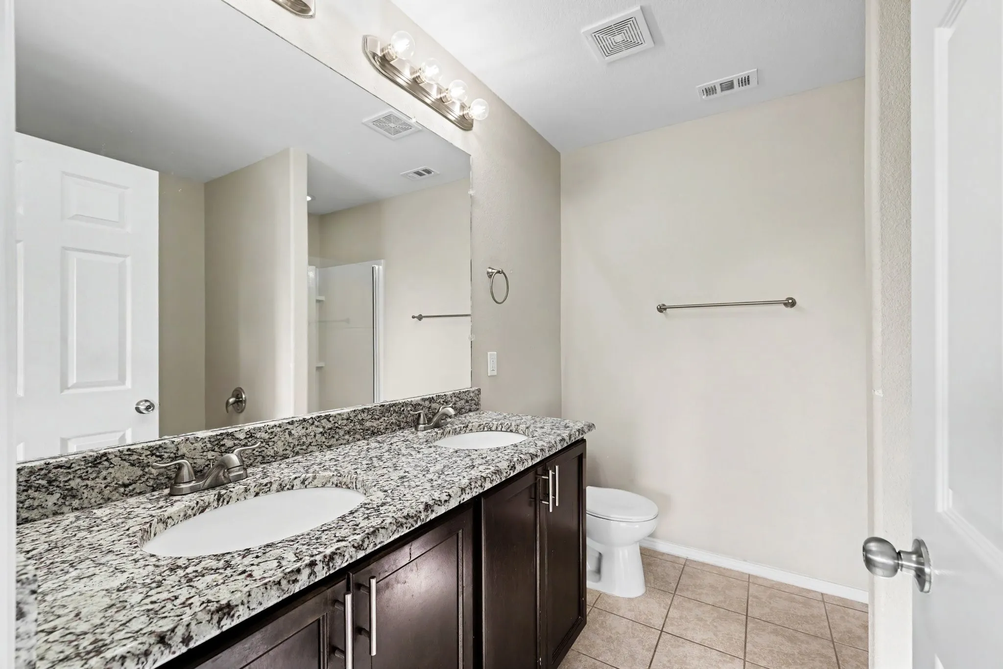 Single Family Residence For Sale in Denton County , 1700 Gayla Creek Drive, Little Elm, Texas 75068, 3 Bedroom, 2 Bathroom, 2 Garage spaces, 1,757 Sqft, built in 2014, mls#21353889, Real Estate Agent in Little Elm, Homes For Sale in Denton county, Homes For Sale in Little Elm, Realtor in Little Elm Texas, Real Estate Brokerage Independent Realty Texas, Luminita Cordes Realtor