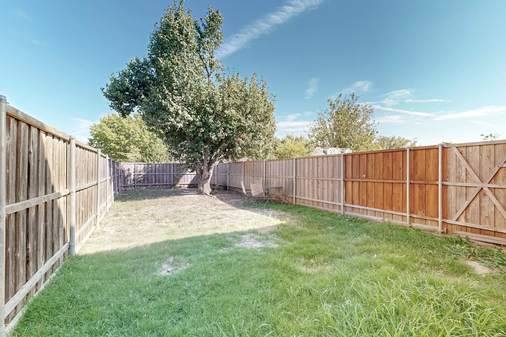 Single Family Residence For Rent in Collin County , 7936 Quest Court, Frisco, Texas 75035, 3 Bedrooms, 3 Bathrooms, 2 Garage spaces, 1,424 Sqft, built in 1992, Price $2,799, mls#21353890, Real Estate Agent in Frisco, Homes For Rent in Collin county, Homes For Rent in Frisco, Realtor in Frisco Texas, Real Estate Brokerage Independent Realty Texas, Luminita Cordes Realtor