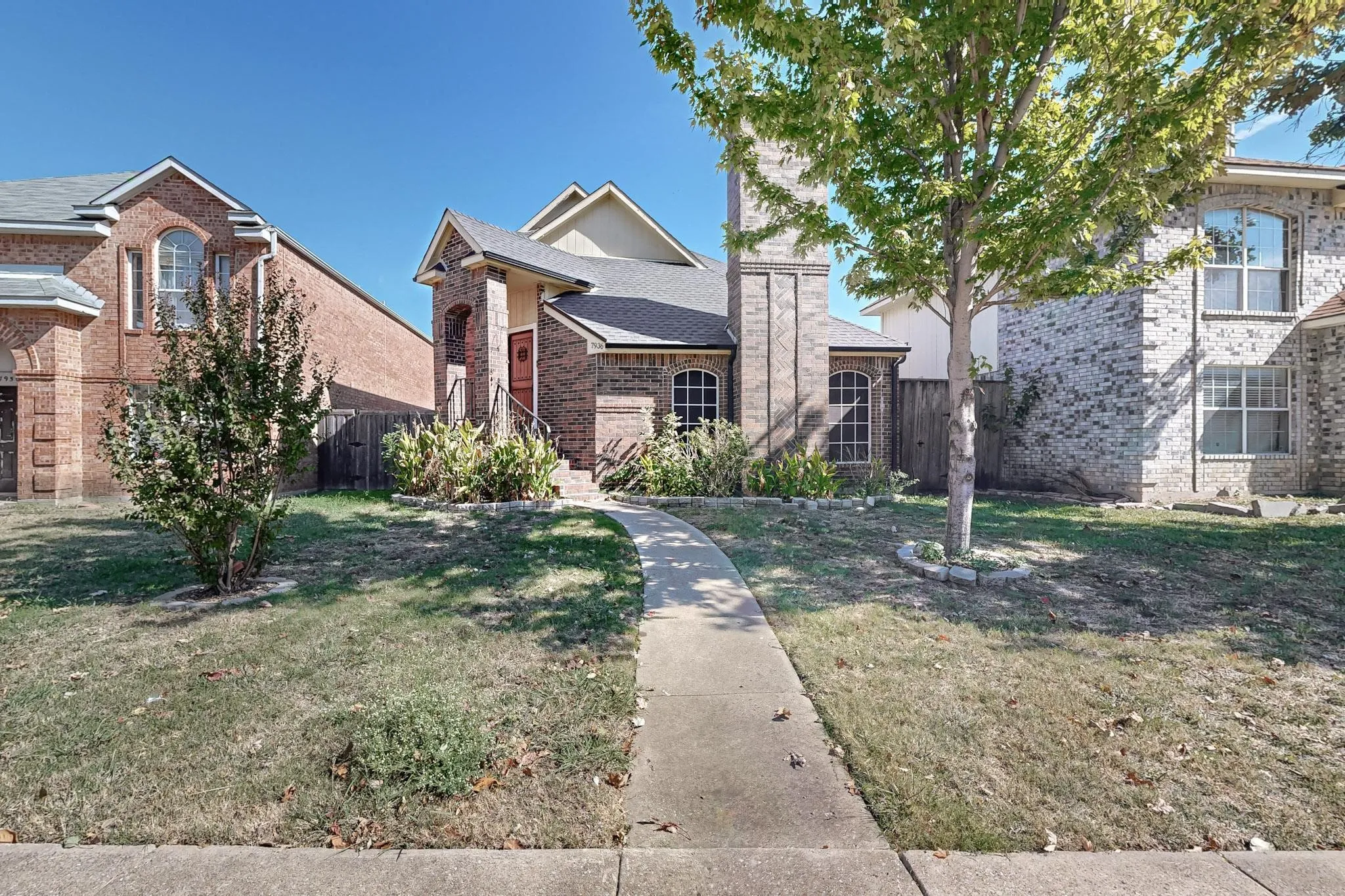 Single Family Residence For Rent in Collin County , 7936 Quest Court, Frisco, Texas 75035, 3 Bedrooms, 3 Bathrooms, 2 Garage spaces, 1,424 Sqft, built in 1992, Price $2,799, mls#21353890, Real Estate Agent in Frisco, Homes For Rent in Collin county, Homes For Rent in Frisco, Realtor in Frisco Texas, Real Estate Brokerage Independent Realty Texas, Luminita Cordes Realtor