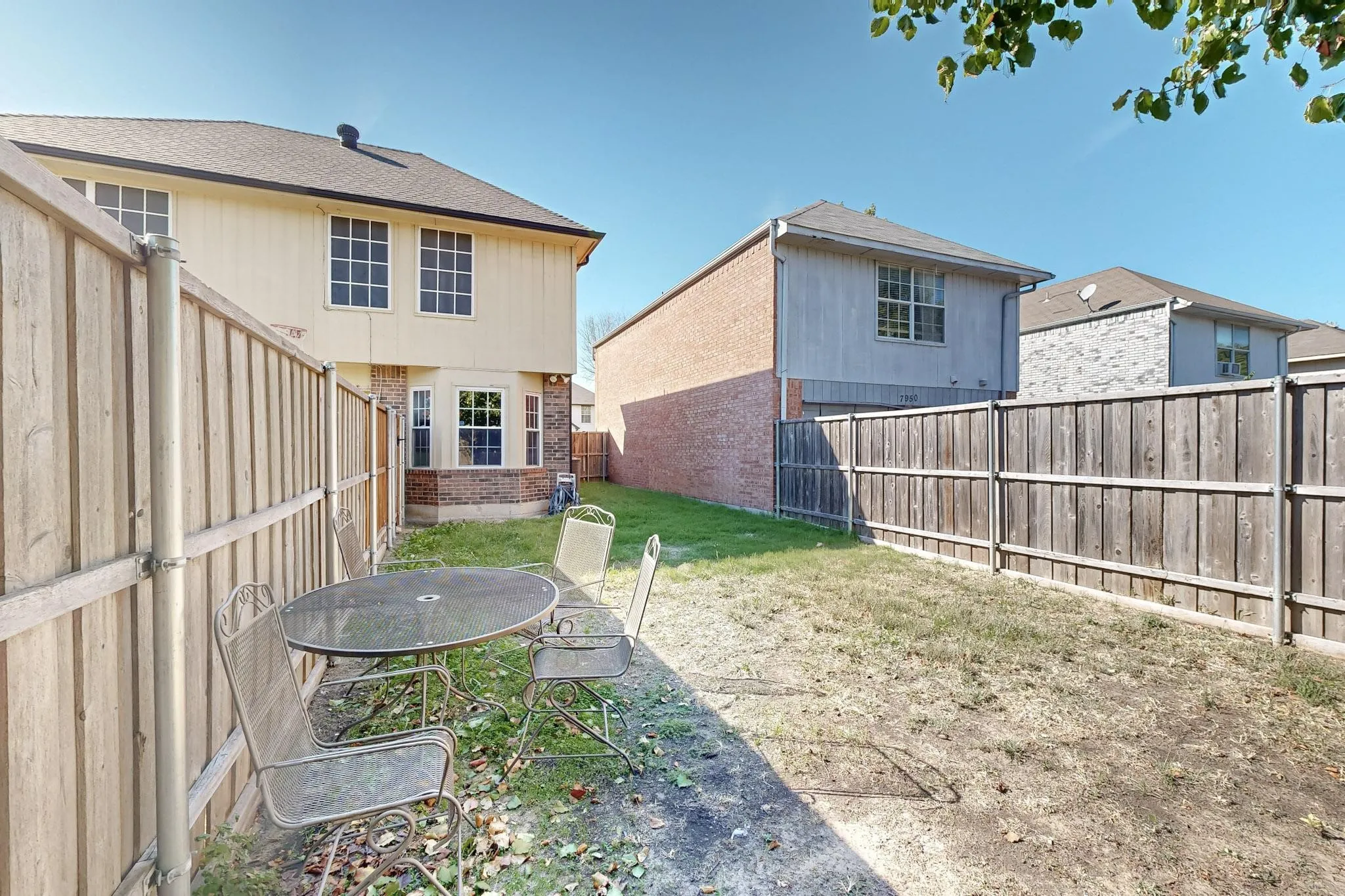Single Family Residence For Rent in Collin County , 7936 Quest Court, Frisco, Texas 75035, 3 Bedrooms, 3 Bathrooms, 2 Garage spaces, 1,424 Sqft, built in 1992, Price $2,799, mls#21353890, Real Estate Agent in Frisco, Homes For Rent in Collin county, Homes For Rent in Frisco, Realtor in Frisco Texas, Real Estate Brokerage Independent Realty Texas, Luminita Cordes Realtor
