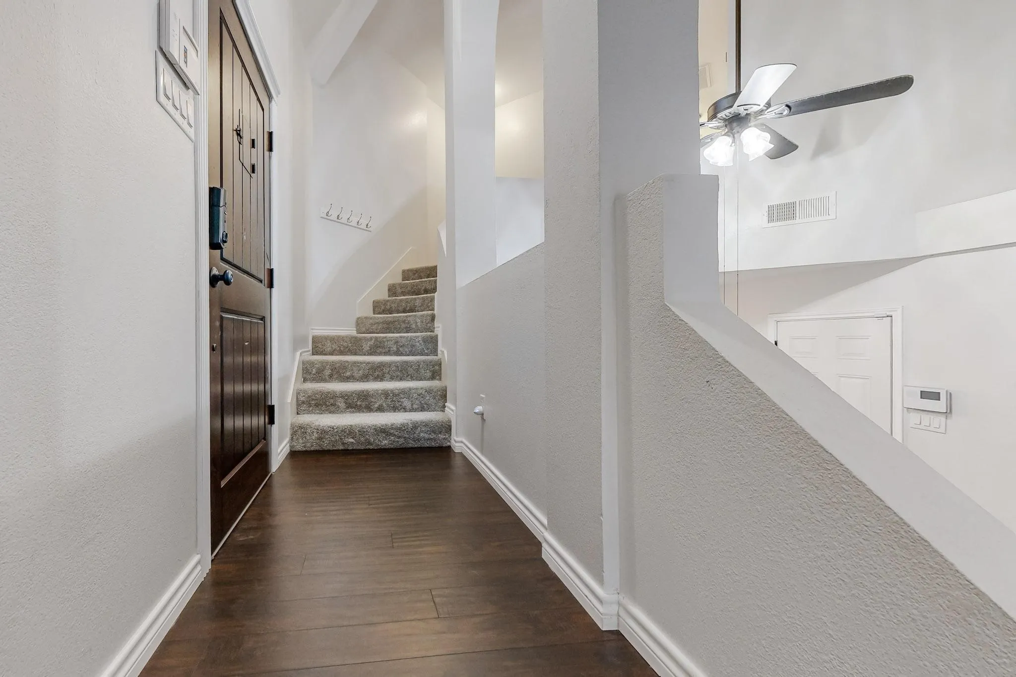 Single Family Residence For Rent in Collin County , 7936 Quest Court, Frisco, Texas 75035, 3 Bedrooms, 3 Bathrooms, 2 Garage spaces, 1,424 Sqft, built in 1992, Price $2,799, mls#21353890, Real Estate Agent in Frisco, Homes For Rent in Collin county, Homes For Rent in Frisco, Realtor in Frisco Texas, Real Estate Brokerage Independent Realty Texas, Luminita Cordes Realtor