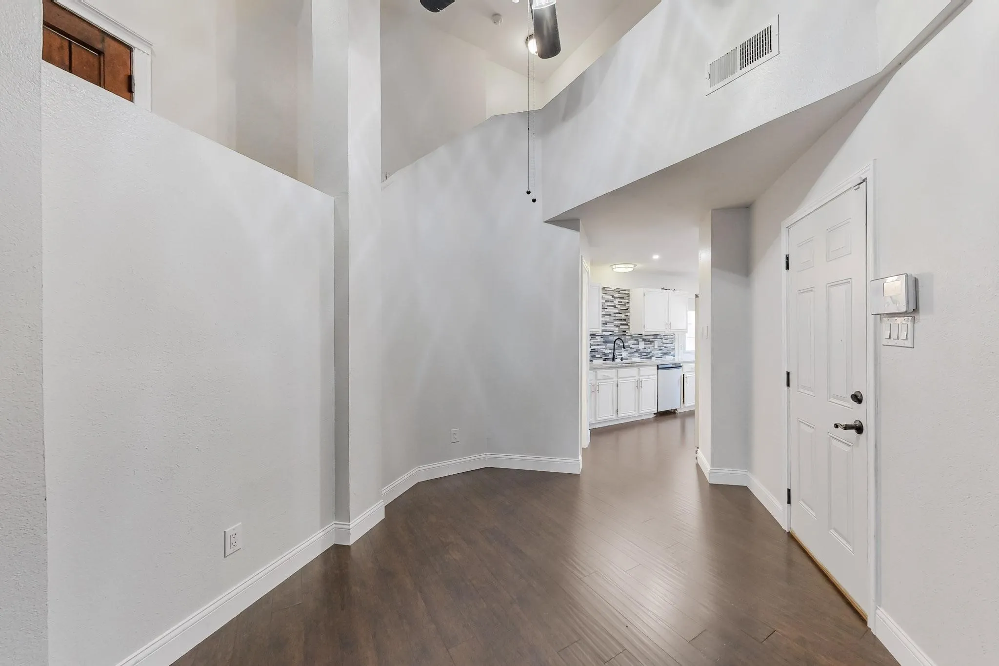 Single Family Residence For Rent in Collin County , 7936 Quest Court, Frisco, Texas 75035, 3 Bedrooms, 3 Bathrooms, 2 Garage spaces, 1,424 Sqft, built in 1992, Price $2,799, mls#21353890, Real Estate Agent in Frisco, Homes For Rent in Collin county, Homes For Rent in Frisco, Realtor in Frisco Texas, Real Estate Brokerage Independent Realty Texas, Luminita Cordes Realtor