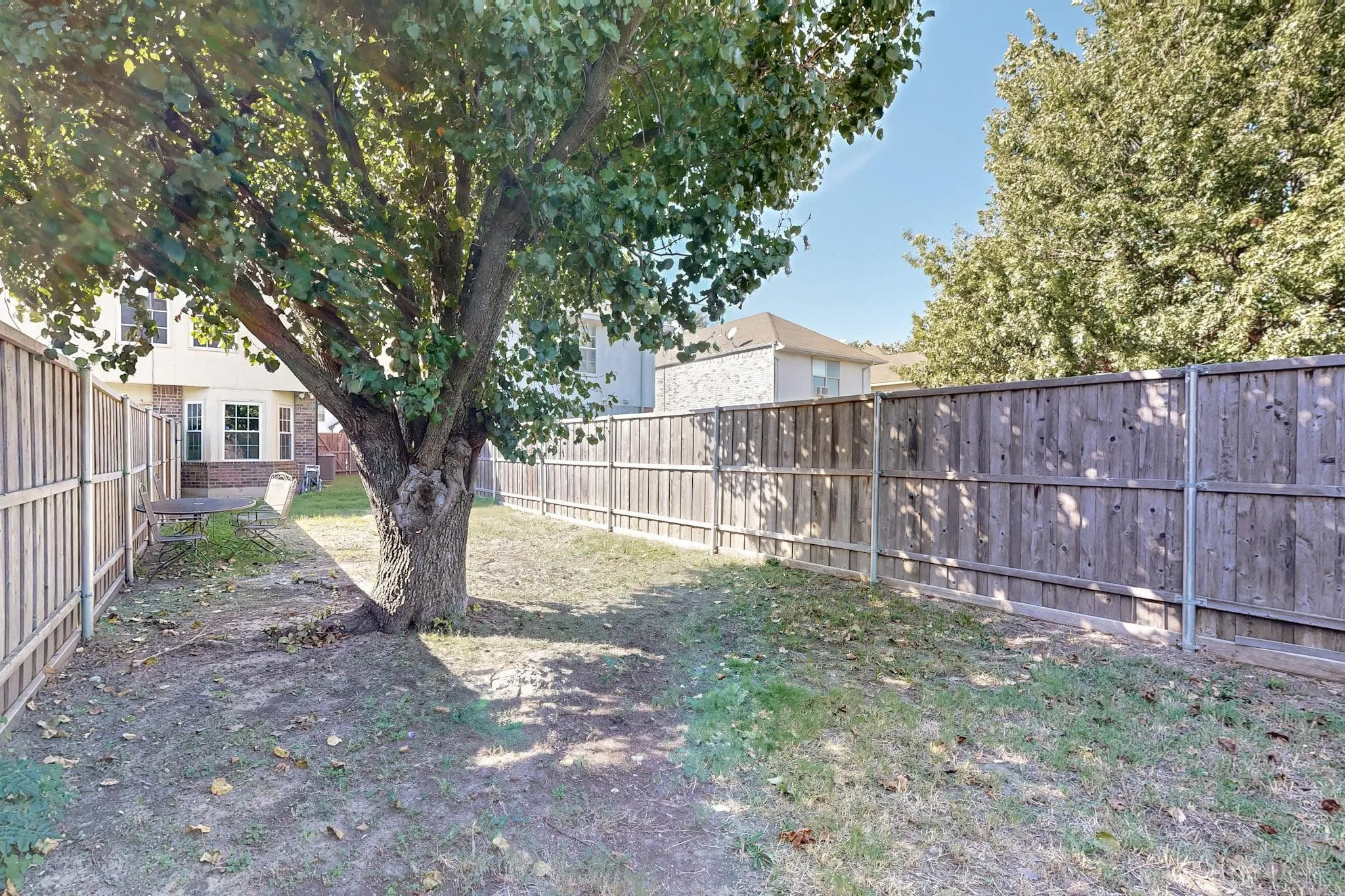Single Family Residence For Rent in Collin County , 7936 Quest Court, Frisco, Texas 75035, 3 Bedrooms, 3 Bathrooms, 2 Garage spaces, 1,424 Sqft, built in 1992, Price $2,799, mls#21353890, Real Estate Agent in Frisco, Homes For Rent in Collin county, Homes For Rent in Frisco, Realtor in Frisco Texas, Real Estate Brokerage Independent Realty Texas, Luminita Cordes Realtor