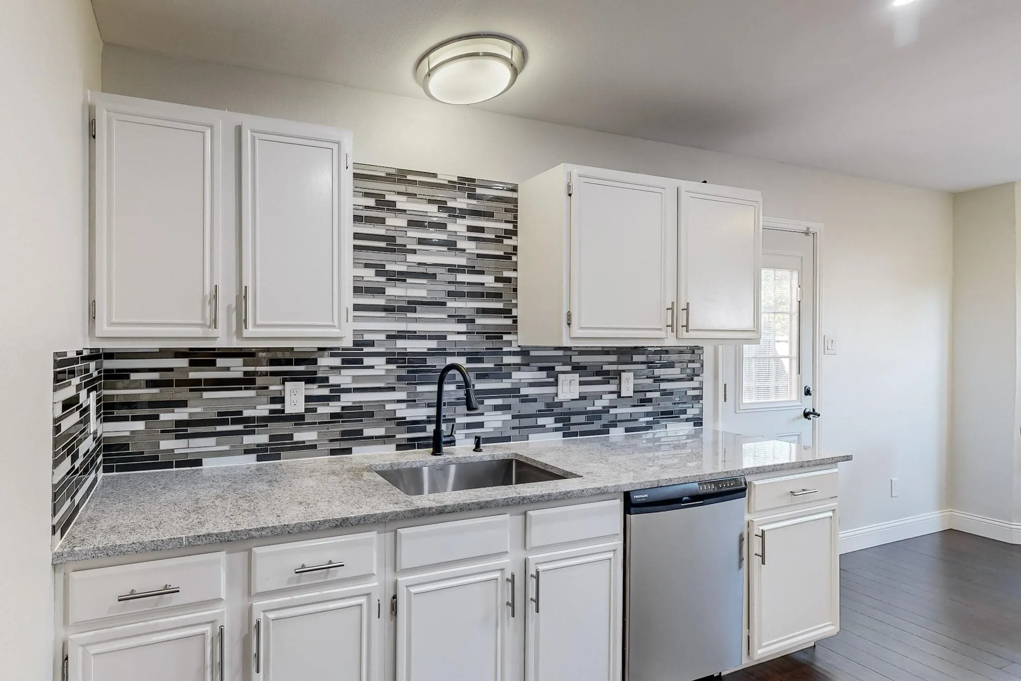 Single Family Residence For Rent in Collin County , 7936 Quest Court, Frisco, Texas 75035, 3 Bedrooms, 3 Bathrooms, 2 Garage spaces, 1,424 Sqft, built in 1992, Price $2,799, mls#21353890, Real Estate Agent in Frisco, Homes For Rent in Collin county, Homes For Rent in Frisco, Realtor in Frisco Texas, Real Estate Brokerage Independent Realty Texas, Luminita Cordes Realtor