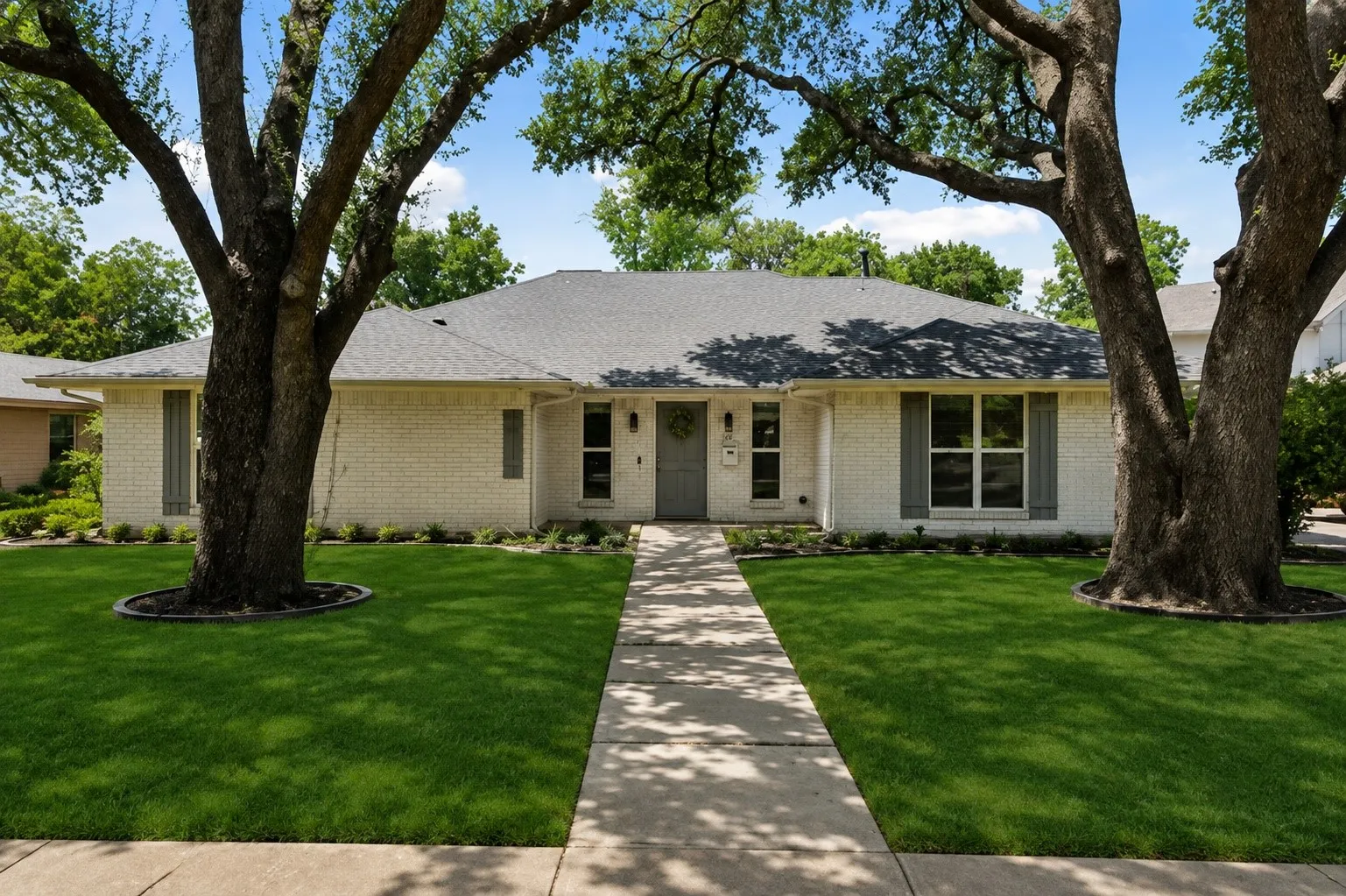 Single Family Residence For Rent in Dallas County , 10215 Dale Crest Drive, Dallas, Texas 75229, 4 Bedroom, 3 Bathroom, 2 Garage spaces, 2,641 Sqft, built in 1965, mls#21353666, Real Estate Agent in Dallas, Homes For Rent in Dallas county, Homes For Rent in Dallas, Realtor in Dallas Texas, Real Estate Brokerage Independent Realty Texas, Luminita Cordes Realtor