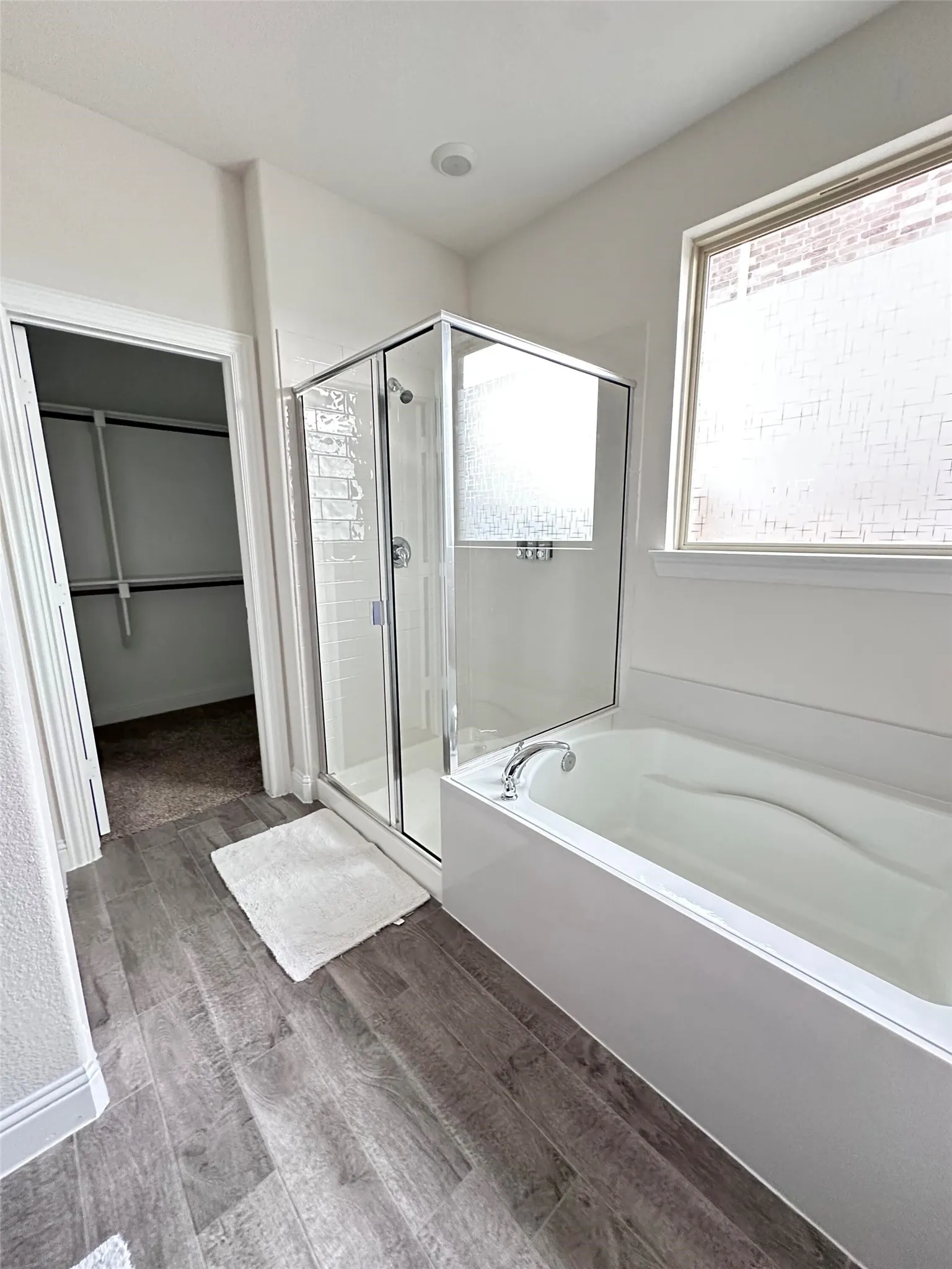 Single Family Residence For Rent in Denton County , 3621 Arabella Way, Aubrey, Texas 76227, 4 Bedroom, 2 Bathroom, 2 Garage spaces, 1,850 Sqft, built in 2021, Price $2,500, mls#21353884, Real Estate Agent in Aubrey, Homes For Rent in Denton county, Homes For Rent in Aubrey, Realtor in Aubrey Texas, Real Estate Brokerage Independent Realty Texas, Luminita Cordes Realtor