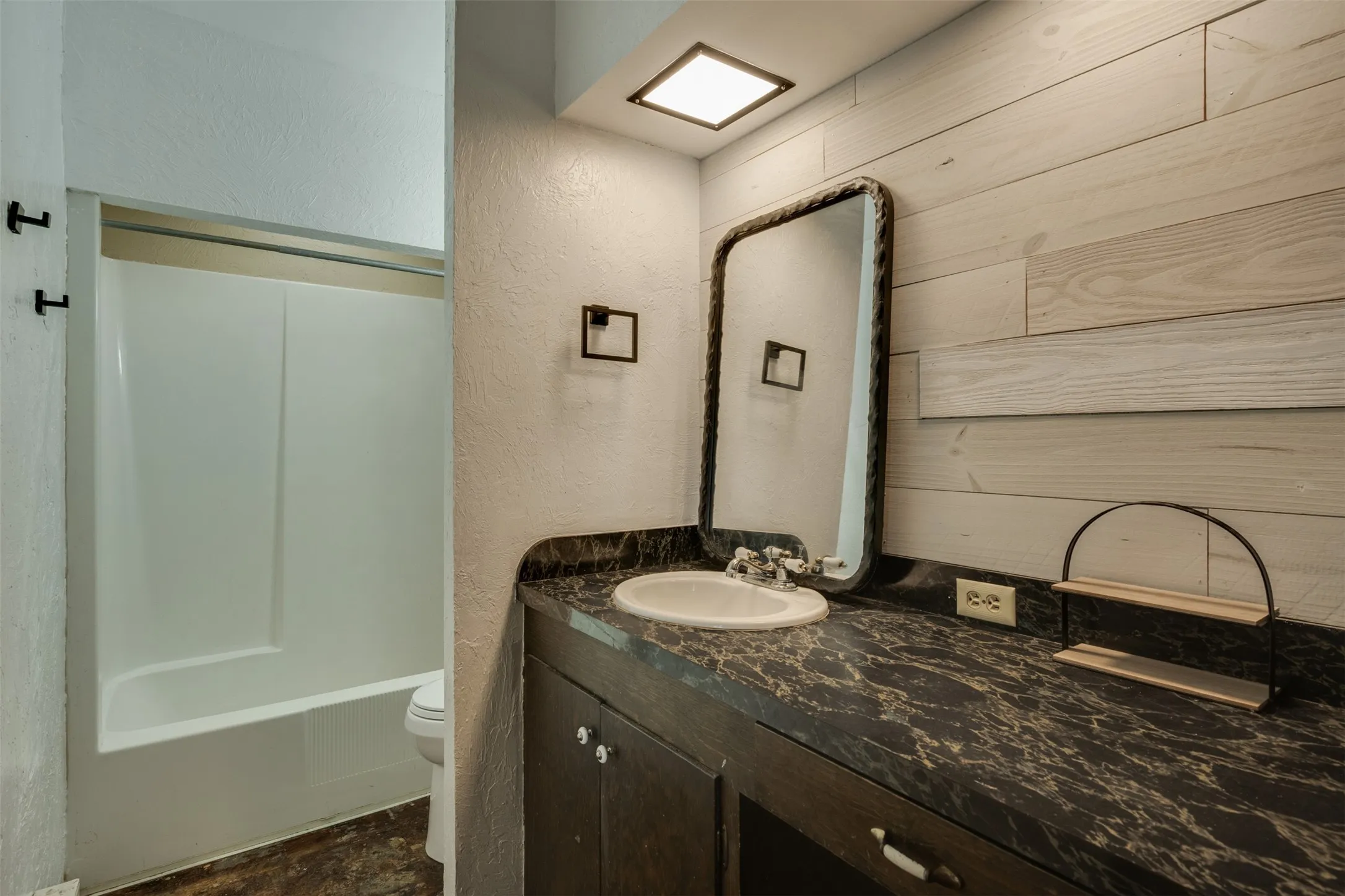 Ranch For Sale in Clay County , 3377 Lodge Creek Road, Henrietta, Texas 76365, 0, 0, Garage spaces, 0 Sqft, built in 0, mls#21353882, Real Estate Agent in Henrietta, Homes For Sale in Clay county, Homes For Sale in Henrietta, Realtor in Henrietta Texas, Real Estate Brokerage Independent Realty Texas, Luminita Cordes Realtor
