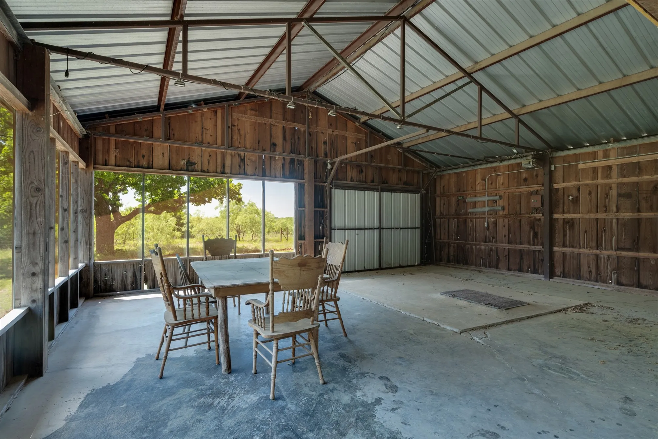 Ranch For Sale in Clay County , 3377 Lodge Creek Road, Henrietta, Texas 76365, 0, 0, Garage spaces, 0 Sqft, built in 0, mls#21353882, Real Estate Agent in Henrietta, Homes For Sale in Clay county, Homes For Sale in Henrietta, Realtor in Henrietta Texas, Real Estate Brokerage Independent Realty Texas, Luminita Cordes Realtor