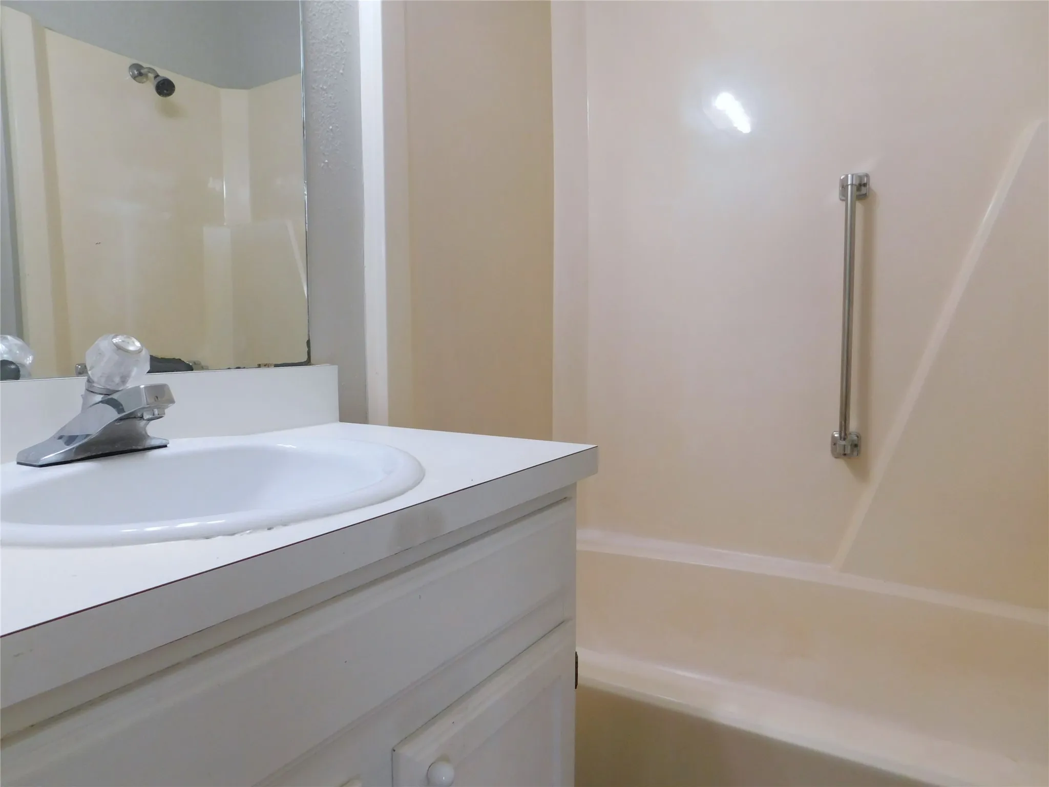 Duplex For Rent in Denton County , 3305 Gardenview Circle, Denton, Texas 76207, 2 Bedroom, 2 Bathroom, Garage spaces, 901 Sqft, built in 1983, mls#21353830, Real Estate Agent in Denton, Homes For Rent in Denton county, Homes For Rent in Denton, Realtor in Denton Texas, Real Estate Brokerage Independent Realty Texas, Luminita Cordes Realtor