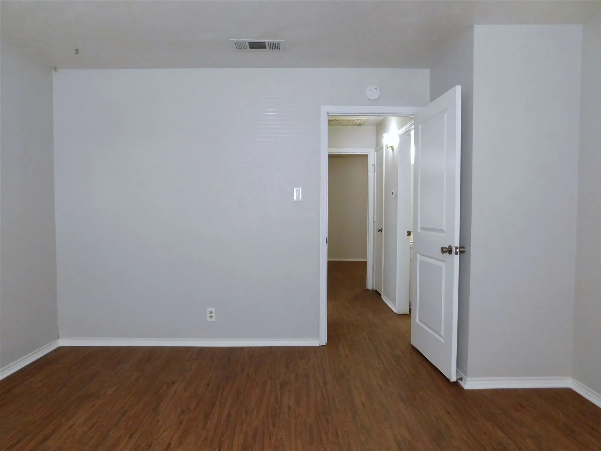 Duplex For Rent in Denton County , 3305 Gardenview Circle, Denton, Texas 76207, 2 Bedroom, 2 Bathroom, Garage spaces, 901 Sqft, built in 1983, mls#21353830, Real Estate Agent in Denton, Homes For Rent in Denton county, Homes For Rent in Denton, Realtor in Denton Texas, Real Estate Brokerage Independent Realty Texas, Luminita Cordes Realtor