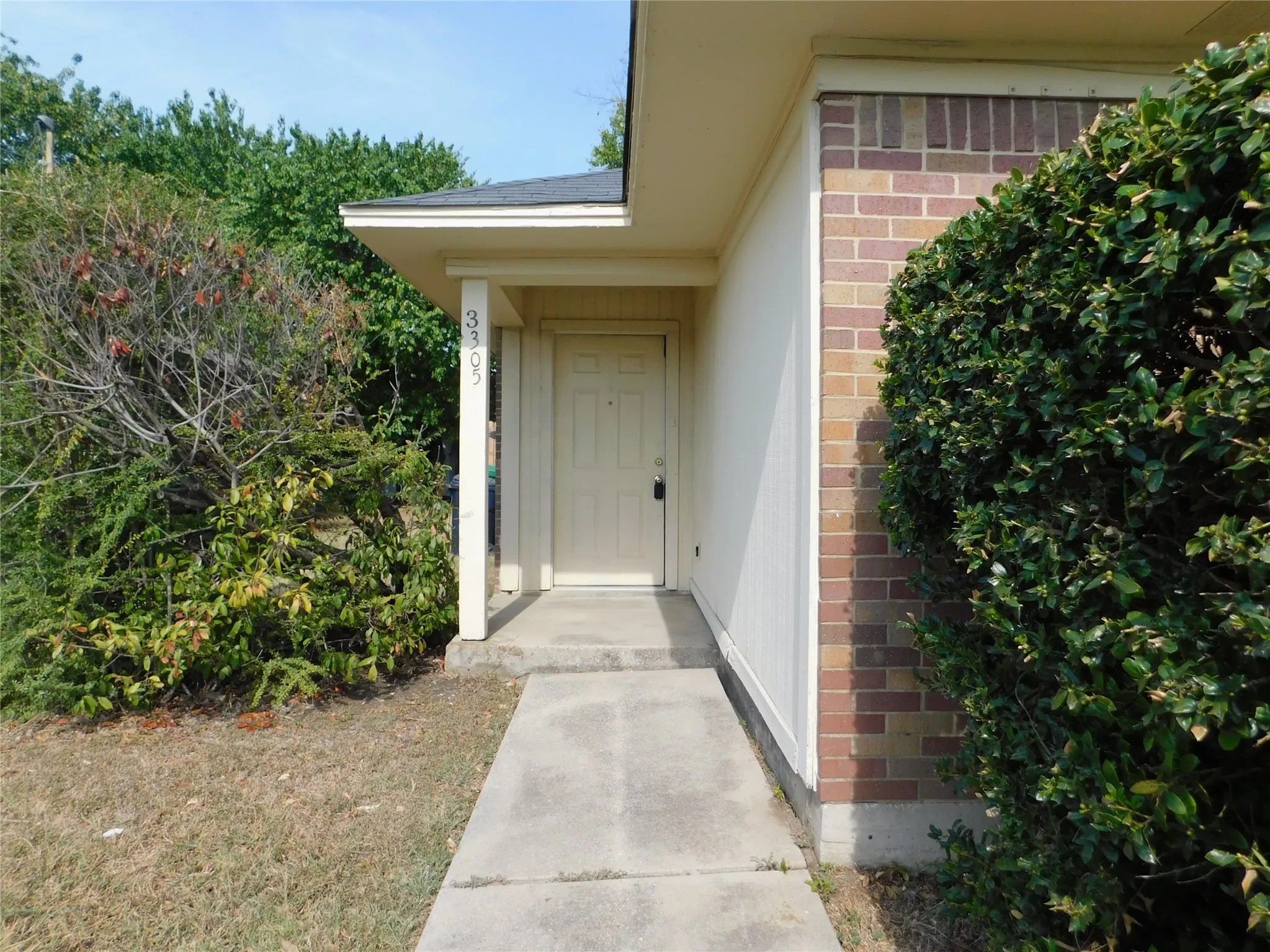 Duplex For Rent in Denton County , 3305 Gardenview Circle, Denton, Texas 76207, 2 Bedroom, 2 Bathroom, Garage spaces, 901 Sqft, built in 1983, mls#21353830, Real Estate Agent in Denton, Homes For Rent in Denton county, Homes For Rent in Denton, Realtor in Denton Texas, Real Estate Brokerage Independent Realty Texas, Luminita Cordes Realtor