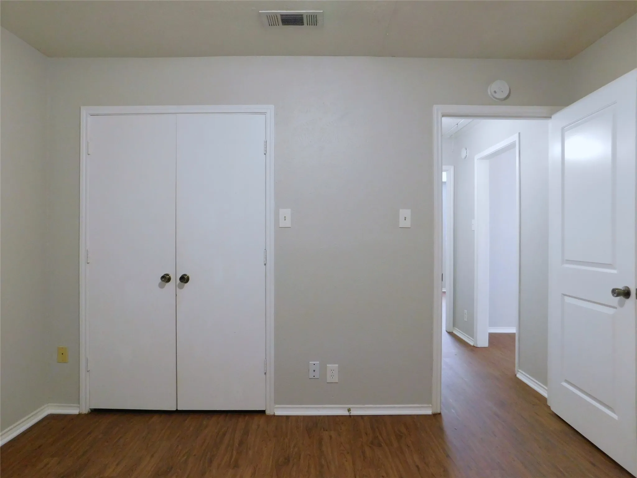 Duplex For Rent in Denton County , 3305 Gardenview Circle, Denton, Texas 76207, 2 Bedroom, 2 Bathroom, Garage spaces, 901 Sqft, built in 1983, mls#21353830, Real Estate Agent in Denton, Homes For Rent in Denton county, Homes For Rent in Denton, Realtor in Denton Texas, Real Estate Brokerage Independent Realty Texas, Luminita Cordes Realtor