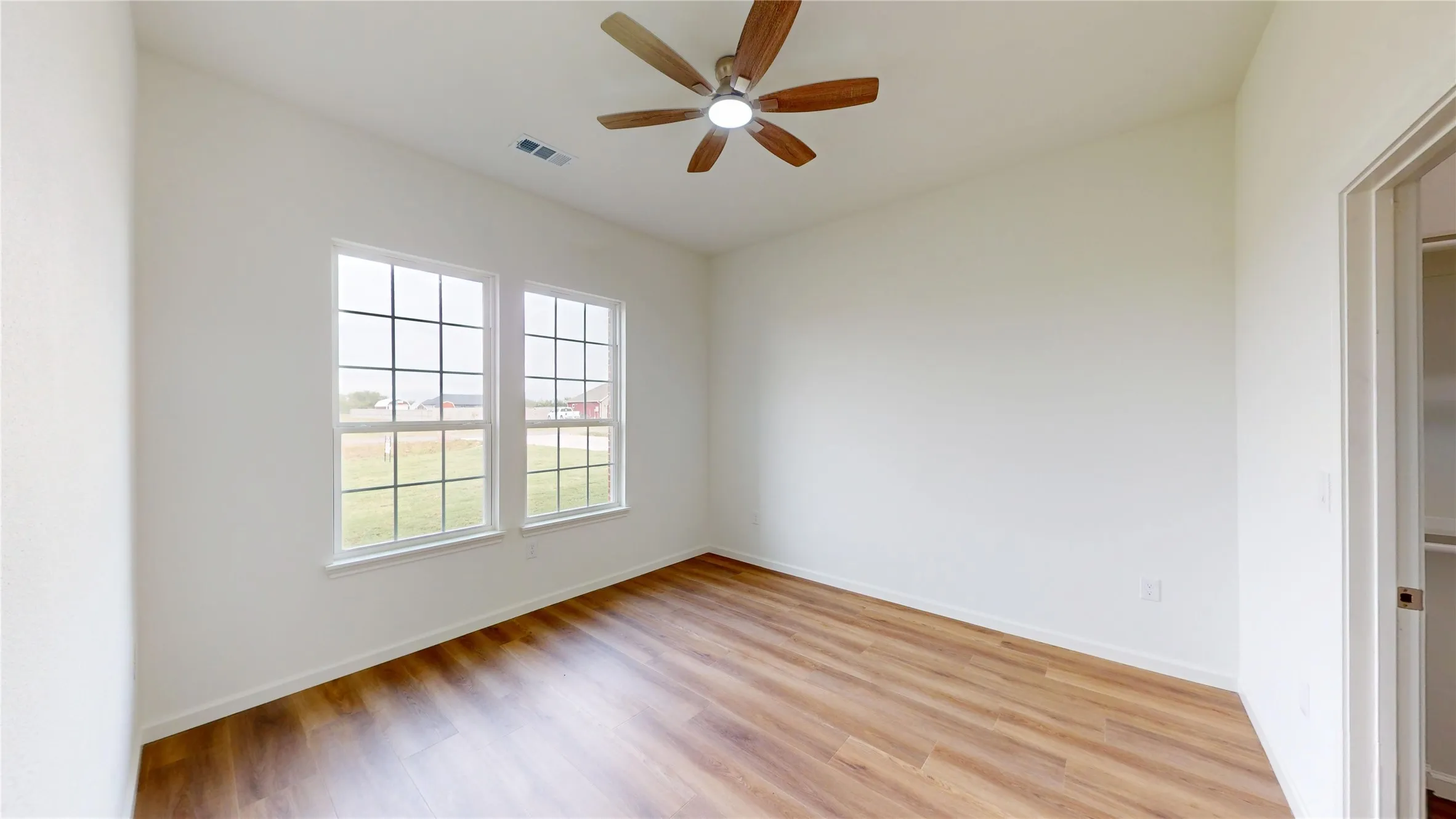 Single Family Residence For Sale in Rains County , 205 Private Road 5440, Point, Texas 75472, 5 Bedroom, 3 Bathroom, 2 Garage spaces, 2,508 Sqft, built in 2025, mls#21352395, Real Estate Agent in Point, Homes For Sale in Rains county, Homes For Sale in Point, Realtor in Point Texas, Real Estate Brokerage Independent Realty Texas, Luminita Cordes Realtor