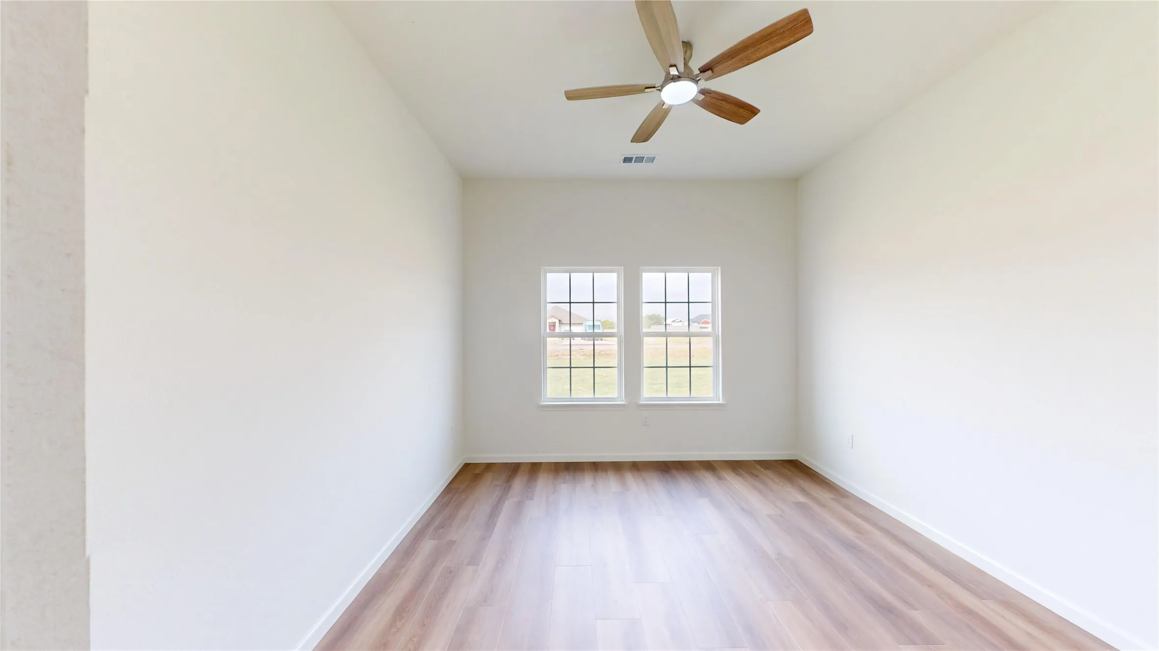 Single Family Residence For Sale in Rains County , 205 Private Road 5440, Point, Texas 75472, 5 Bedroom, 3 Bathroom, 2 Garage spaces, 2,508 Sqft, built in 2025, mls#21352395, Real Estate Agent in Point, Homes For Sale in Rains county, Homes For Sale in Point, Realtor in Point Texas, Real Estate Brokerage Independent Realty Texas, Luminita Cordes Realtor