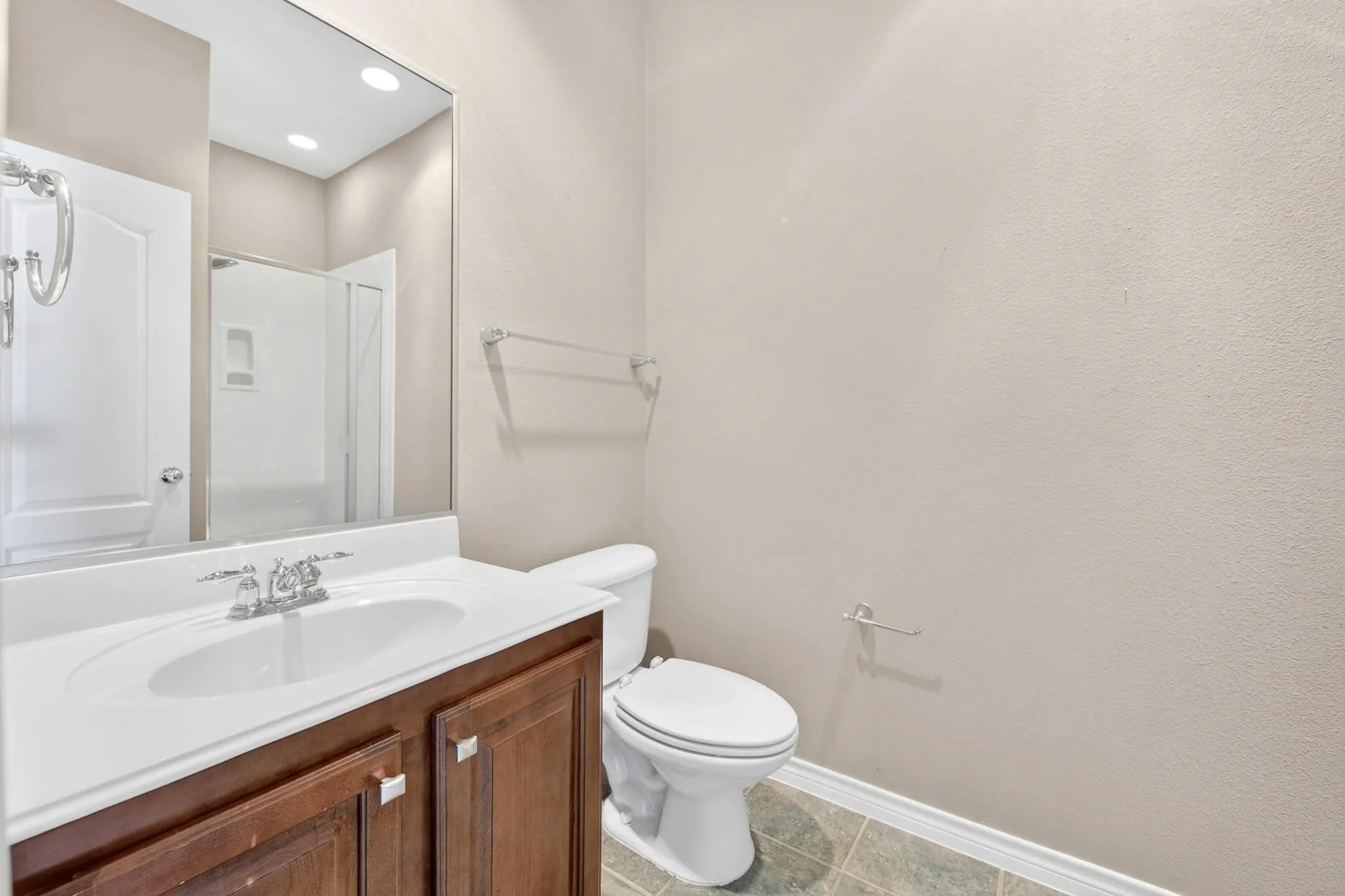 Condominium For Sale in Dallas County , 5026 Calloway Drive 163, Addison, Texas 75001, 2 Bedrooms, 3 Bathrooms, 2 Garage spaces, 1,693 Sqft, built in 2005, Price $399,900, mls#21353715, Real Estate Agent in Addison, Homes For Sale in Dallas county, Homes For Sale in Addison, Realtor in Addison Texas, Real Estate Brokerage Independent Realty Texas, Luminita Cordes Realtor