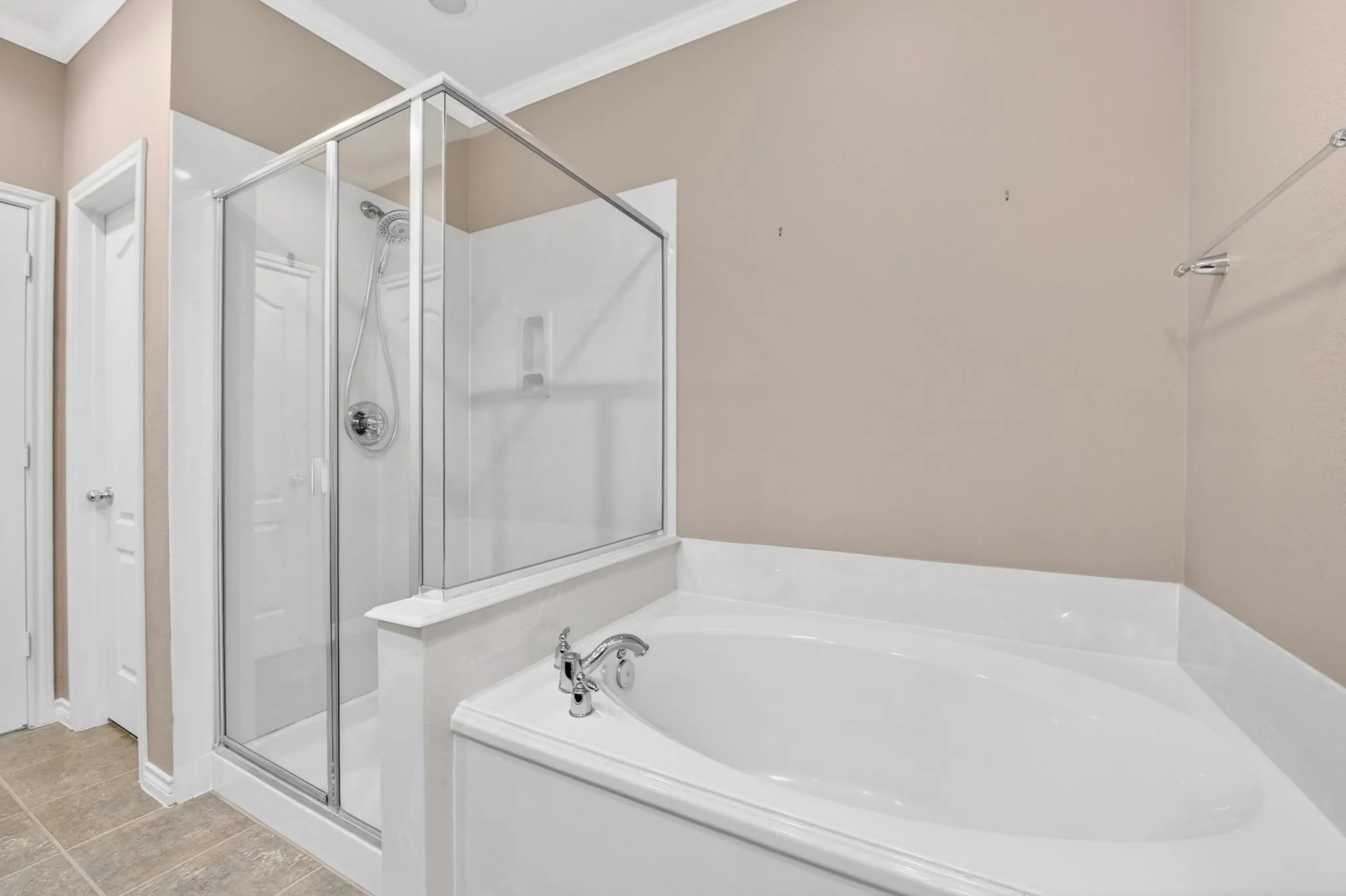 Condominium For Sale in Dallas County , 5026 Calloway Drive 163, Addison, Texas 75001, 2 Bedrooms, 3 Bathrooms, 2 Garage spaces, 1,693 Sqft, built in 2005, Price $399,900, mls#21353715, Real Estate Agent in Addison, Homes For Sale in Dallas county, Homes For Sale in Addison, Realtor in Addison Texas, Real Estate Brokerage Independent Realty Texas, Luminita Cordes Realtor