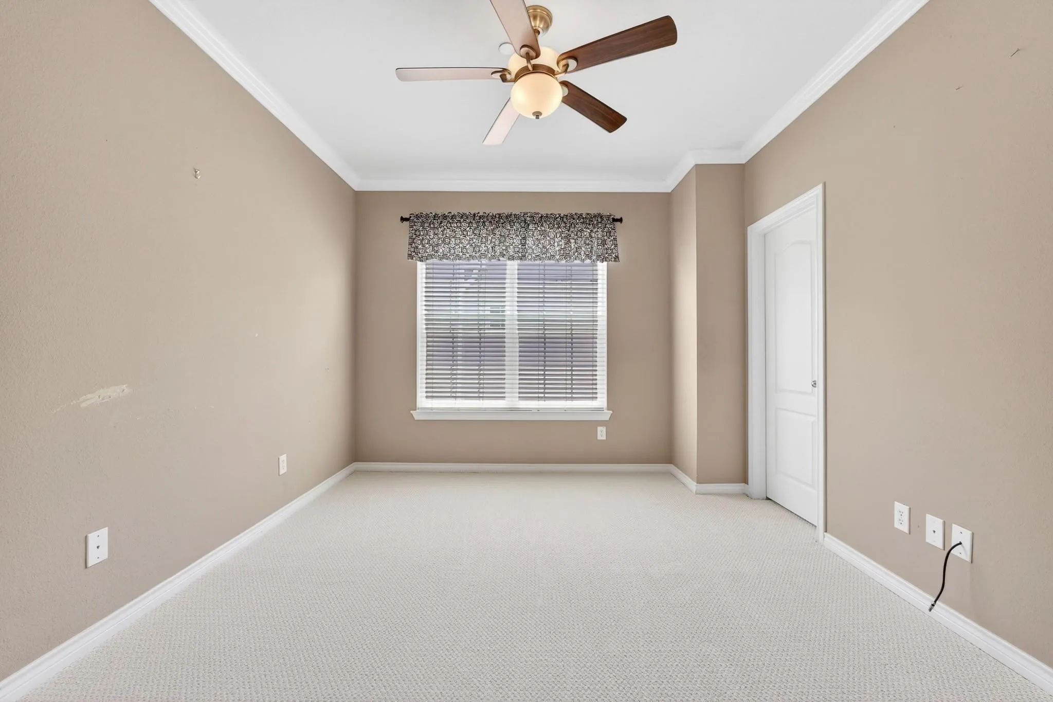 Condominium For Sale in Dallas County , 5026 Calloway Drive 163, Addison, Texas 75001, 2 Bedrooms, 3 Bathrooms, 2 Garage spaces, 1,693 Sqft, built in 2005, Price $399,900, mls#21353715, Real Estate Agent in Addison, Homes For Sale in Dallas county, Homes For Sale in Addison, Realtor in Addison Texas, Real Estate Brokerage Independent Realty Texas, Luminita Cordes Realtor