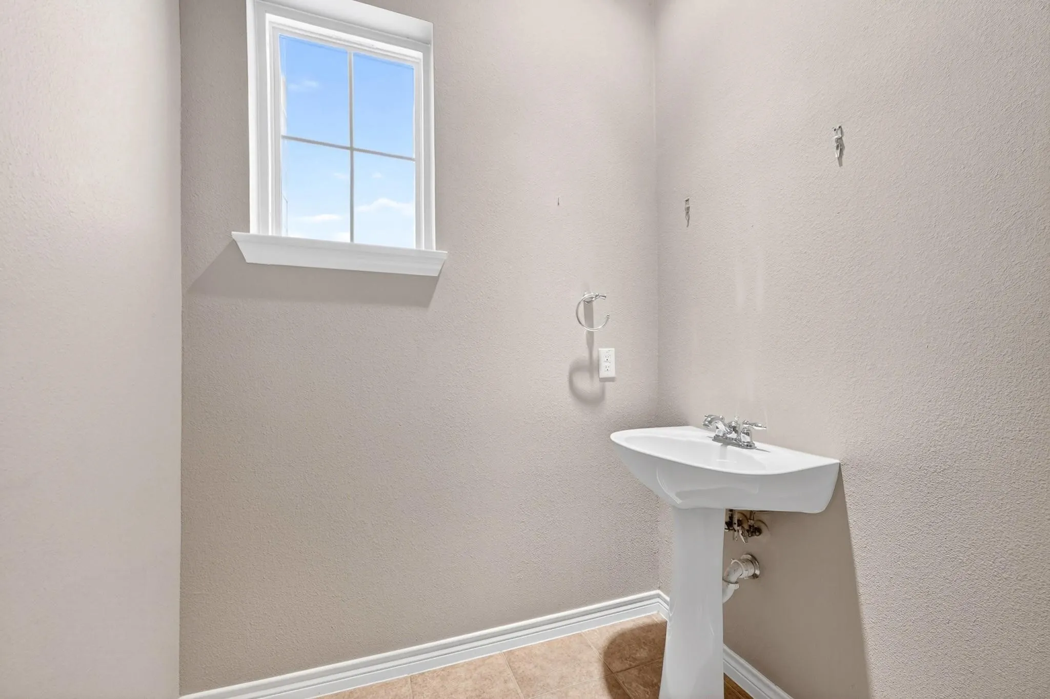 Condominium For Sale in Dallas County , 5026 Calloway Drive 163, Addison, Texas 75001, 2 Bedrooms, 3 Bathrooms, 2 Garage spaces, 1,693 Sqft, built in 2005, Price $399,900, mls#21353715, Real Estate Agent in Addison, Homes For Sale in Dallas county, Homes For Sale in Addison, Realtor in Addison Texas, Real Estate Brokerage Independent Realty Texas, Luminita Cordes Realtor