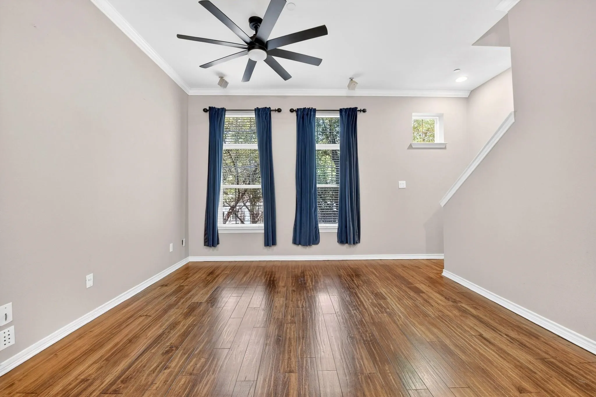 Condominium For Sale in Dallas County , 5026 Calloway Drive 163, Addison, Texas 75001, 2 Bedrooms, 3 Bathrooms, 2 Garage spaces, 1,693 Sqft, built in 2005, Price $399,900, mls#21353715, Real Estate Agent in Addison, Homes For Sale in Dallas county, Homes For Sale in Addison, Realtor in Addison Texas, Real Estate Brokerage Independent Realty Texas, Luminita Cordes Realtor
