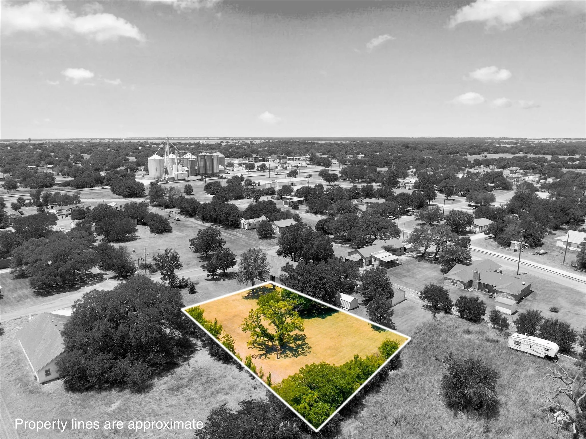 Unimproved Land For Sale in Mc Lennan County , 000 Ave M Avenue, Crawford, Texas 76638, 0, 0, Garage spaces, 0 Sqft, built in 0, mls#21353783, Real Estate Agent in Crawford, Homes For Sale in Mc Lennan county, Homes For Sale in Crawford, Realtor in Crawford Texas, Real Estate Brokerage Independent Realty Texas, Luminita Cordes Realtor