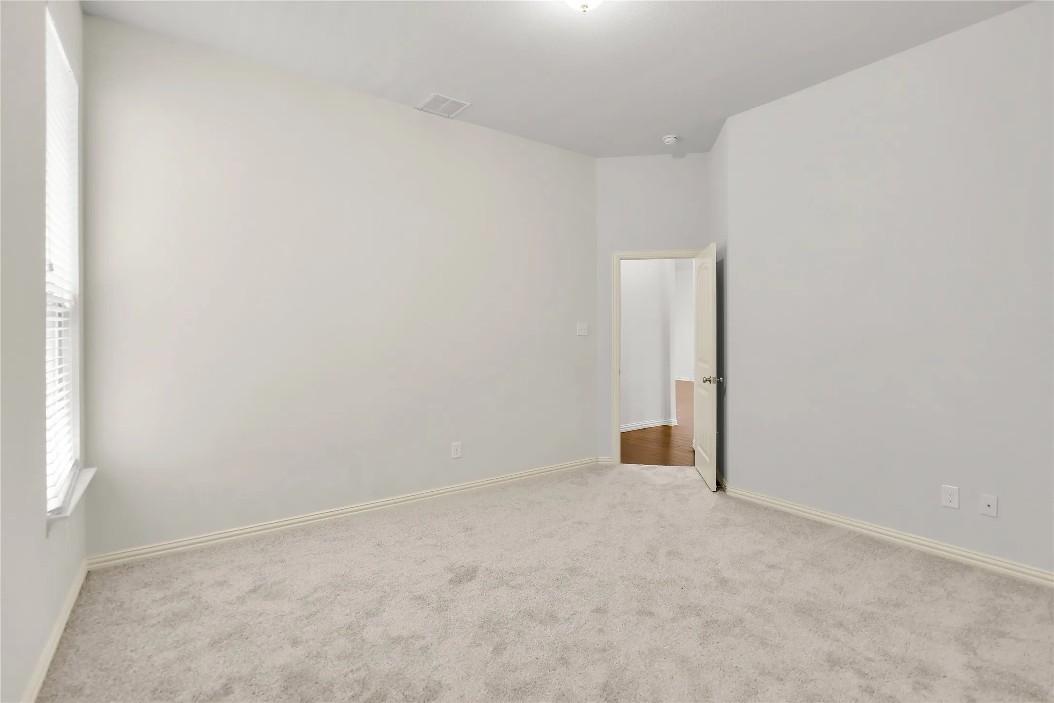 Single Family Residence For Sale in Collin County , 2600 Indigo Drive, Mc Kinney, Texas 75072, 4 Bedroom, 4 Bathroom, 2 Garage spaces, 3,356 Sqft, built in 2013, mls#21351966, Real Estate Agent in Mc Kinney, Homes For Sale in Collin county, Homes For Sale in Mc Kinney, Realtor in Mc Kinney Texas, Real Estate Brokerage Independent Realty Texas, Luminita Cordes Realtor