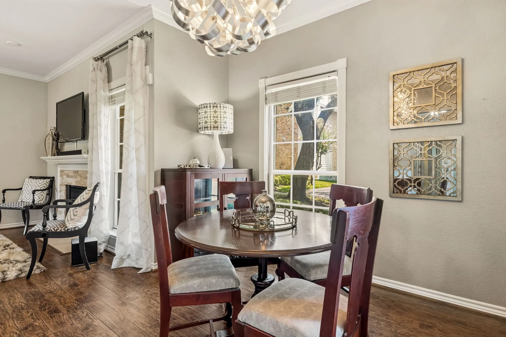 Condominium For Sale in Dallas County , 8600 Coppertowne Lane 304, Dallas, Texas 75243, 2 Bedroom, 2 Bathroom, Garage spaces, 1,090 Sqft, built in 1982, mls#21343415, Real Estate Agent in Dallas, Homes For Sale in Dallas county, Homes For Sale in Dallas, Realtor in Dallas Texas, Real Estate Brokerage Independent Realty Texas, Luminita Cordes Realtor