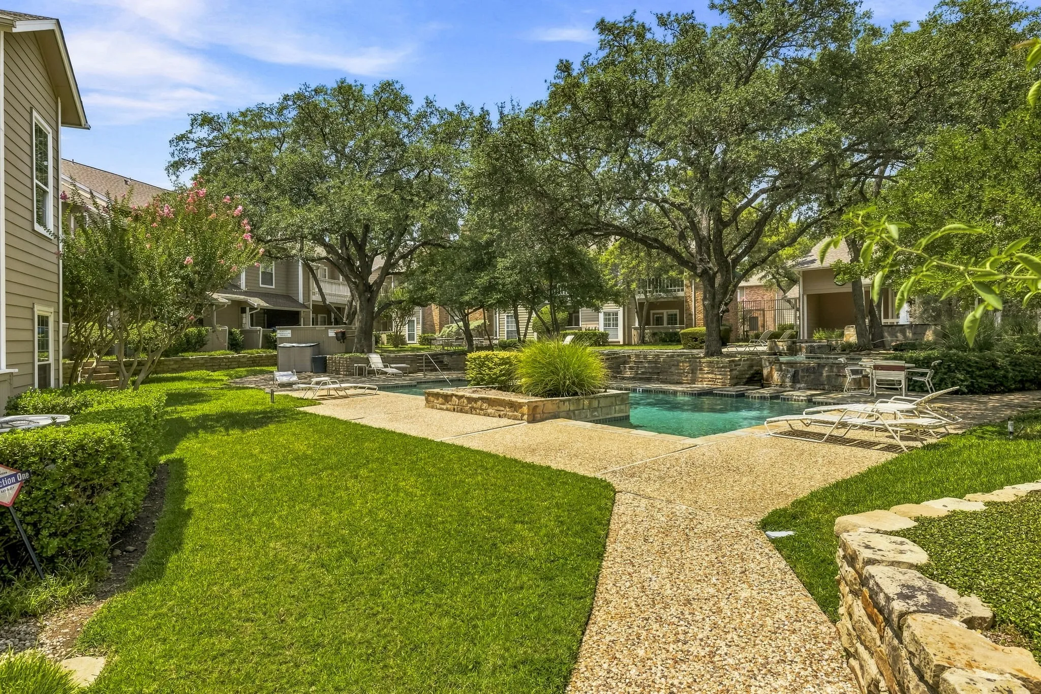 Condominium For Sale in Dallas County , 8600 Coppertowne Lane 304, Dallas, Texas 75243, 2 Bedroom, 2 Bathroom, Garage spaces, 1,090 Sqft, built in 1982, mls#21343415, Real Estate Agent in Dallas, Homes For Sale in Dallas county, Homes For Sale in Dallas, Realtor in Dallas Texas, Real Estate Brokerage Independent Realty Texas, Luminita Cordes Realtor