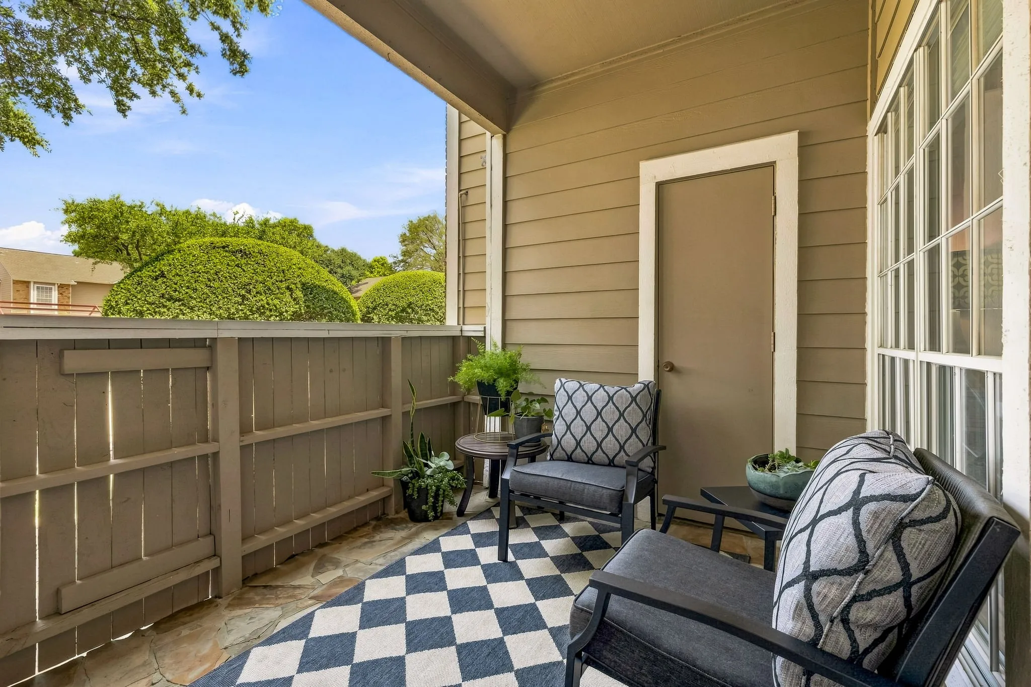 Condominium For Sale in Dallas County , 8600 Coppertowne Lane 304, Dallas, Texas 75243, 2 Bedroom, 2 Bathroom, Garage spaces, 1,090 Sqft, built in 1982, mls#21343415, Real Estate Agent in Dallas, Homes For Sale in Dallas county, Homes For Sale in Dallas, Realtor in Dallas Texas, Real Estate Brokerage Independent Realty Texas, Luminita Cordes Realtor