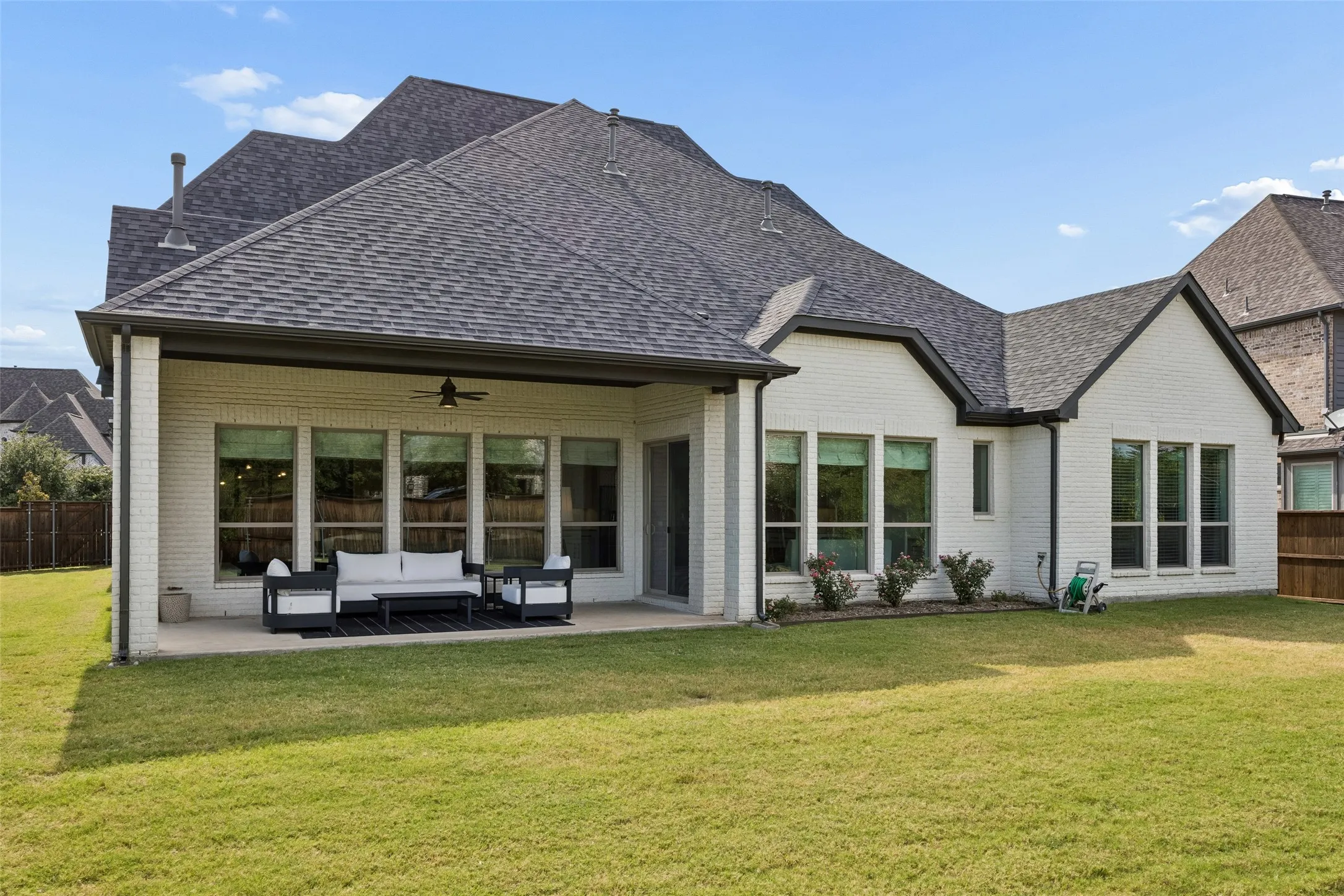 Single Family Residence For Sale in Collin County , 3378 Waverly Drive, Celina, Texas 75009, 5 Bedroom, 6 Bathroom, 3 Garage spaces, 4,680 Sqft, built in 2017, mls#21350590, Real Estate Agent in Celina, Homes For Sale in Collin county, Homes For Sale in Celina, Realtor in Celina Texas, Real Estate Brokerage Independent Realty Texas, Luminita Cordes Realtor