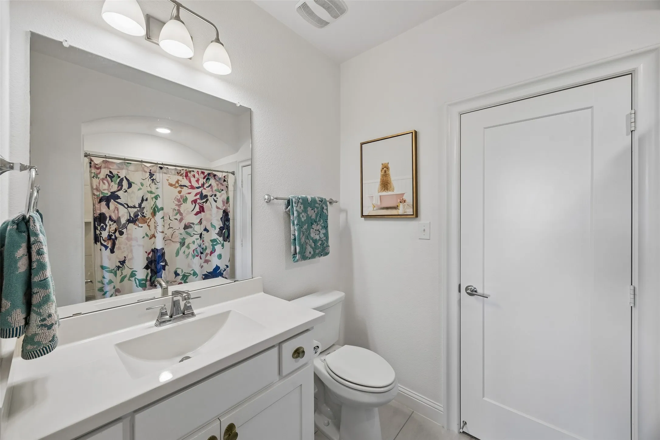 Single Family Residence For Sale in Collin County , 3378 Waverly Drive, Celina, Texas 75009, 5 Bedroom, 6 Bathroom, 3 Garage spaces, 4,680 Sqft, built in 2017, mls#21350590, Real Estate Agent in Celina, Homes For Sale in Collin county, Homes For Sale in Celina, Realtor in Celina Texas, Real Estate Brokerage Independent Realty Texas, Luminita Cordes Realtor