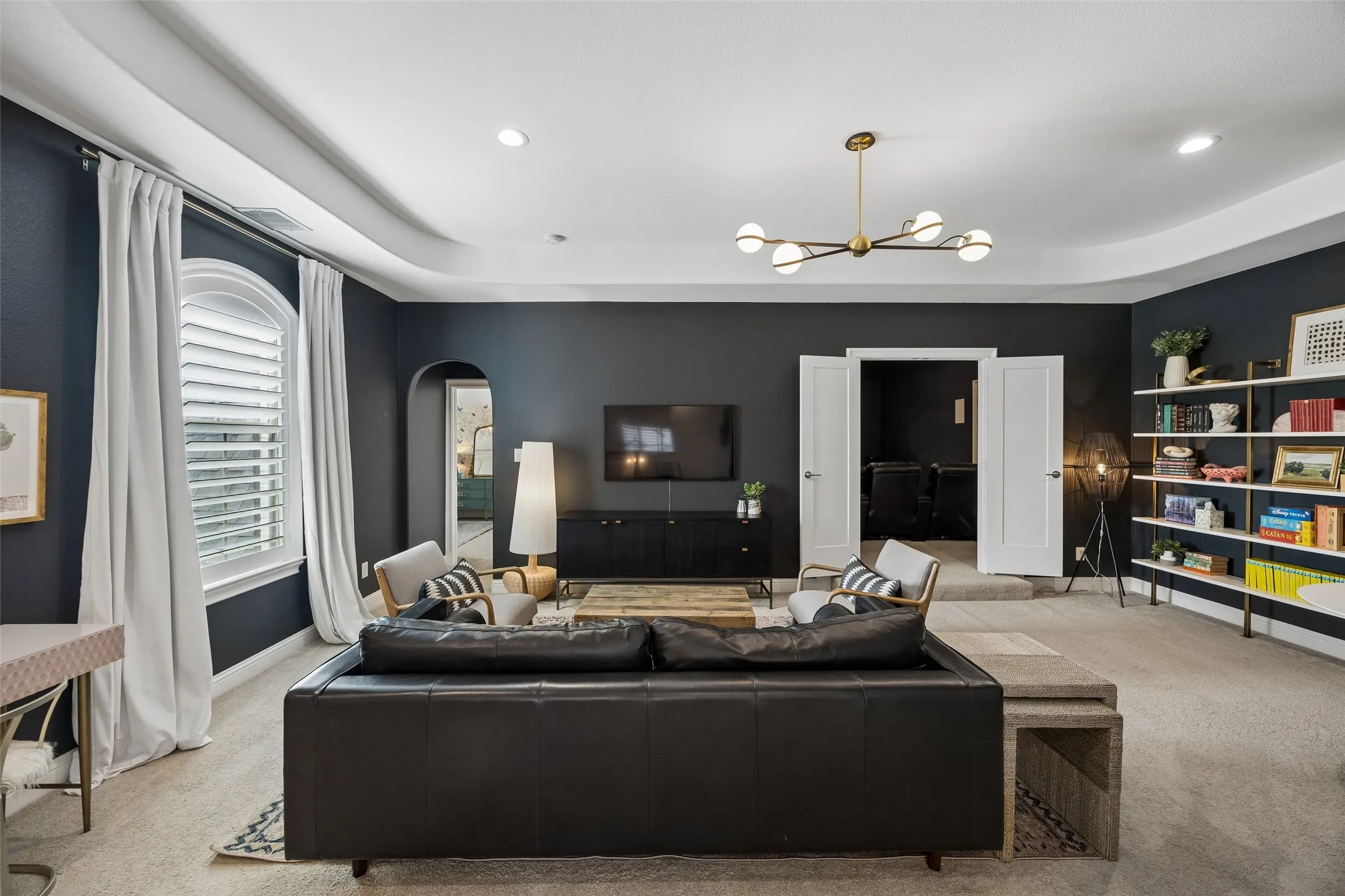 Single Family Residence For Sale in Collin County , 3378 Waverly Drive, Celina, Texas 75009, 5 Bedroom, 6 Bathroom, 3 Garage spaces, 4,680 Sqft, built in 2017, mls#21350590, Real Estate Agent in Celina, Homes For Sale in Collin county, Homes For Sale in Celina, Realtor in Celina Texas, Real Estate Brokerage Independent Realty Texas, Luminita Cordes Realtor
