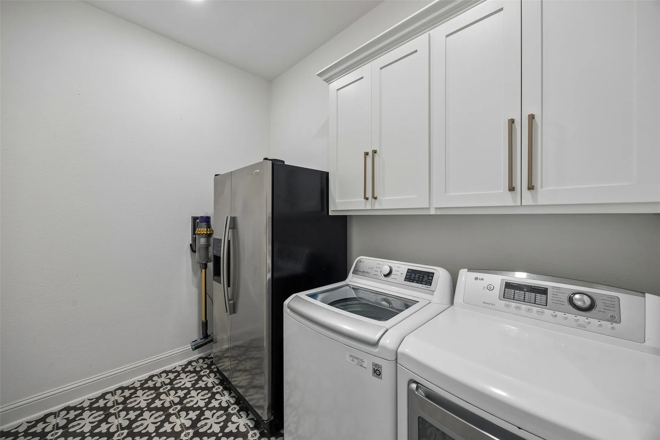 Single Family Residence For Sale in Collin County , 3378 Waverly Drive, Celina, Texas 75009, 5 Bedroom, 6 Bathroom, 3 Garage spaces, 4,680 Sqft, built in 2017, mls#21350590, Real Estate Agent in Celina, Homes For Sale in Collin county, Homes For Sale in Celina, Realtor in Celina Texas, Real Estate Brokerage Independent Realty Texas, Luminita Cordes Realtor