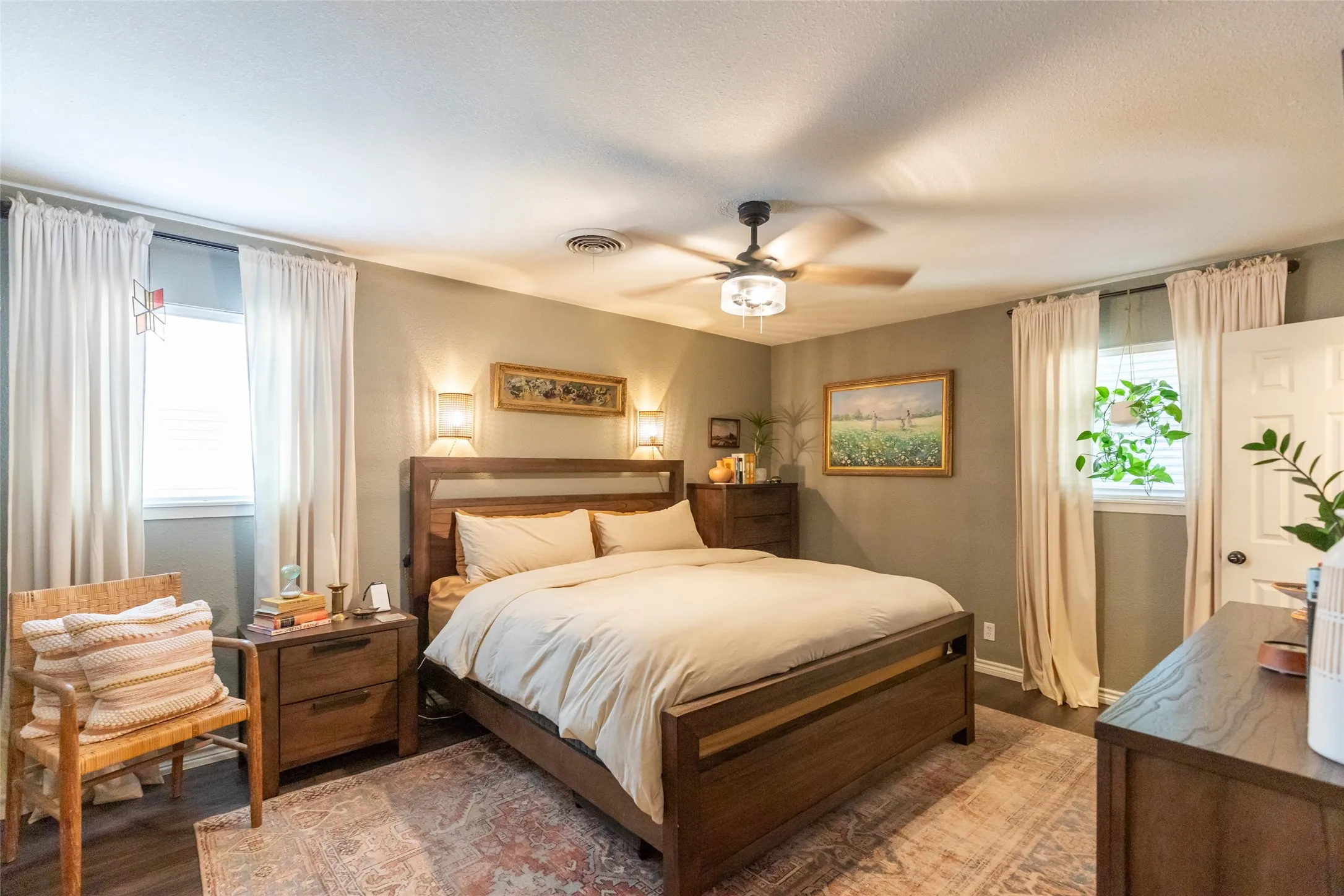 Single Family Residence For Sale in Taylor County , 1626 Marsalis Drive, Abilene, Texas 79603, 3 Bedroom, 2 Bathroom, 2 Garage spaces, 1,590 Sqft, built in 1963, mls#21353741, Real Estate Agent in Abilene, Homes For Sale in Taylor county, Homes For Sale in Abilene, Realtor in Abilene Texas, Real Estate Brokerage Independent Realty Texas, Luminita Cordes Realtor