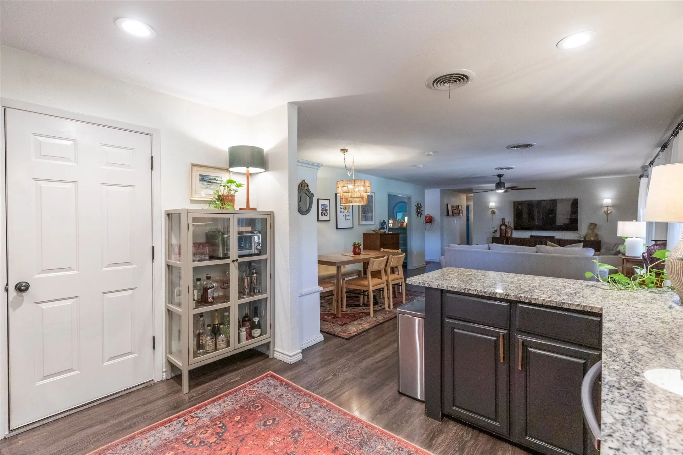 Single Family Residence For Sale in Taylor County , 1626 Marsalis Drive, Abilene, Texas 79603, 3 Bedroom, 2 Bathroom, 2 Garage spaces, 1,590 Sqft, built in 1963, mls#21353741, Real Estate Agent in Abilene, Homes For Sale in Taylor county, Homes For Sale in Abilene, Realtor in Abilene Texas, Real Estate Brokerage Independent Realty Texas, Luminita Cordes Realtor