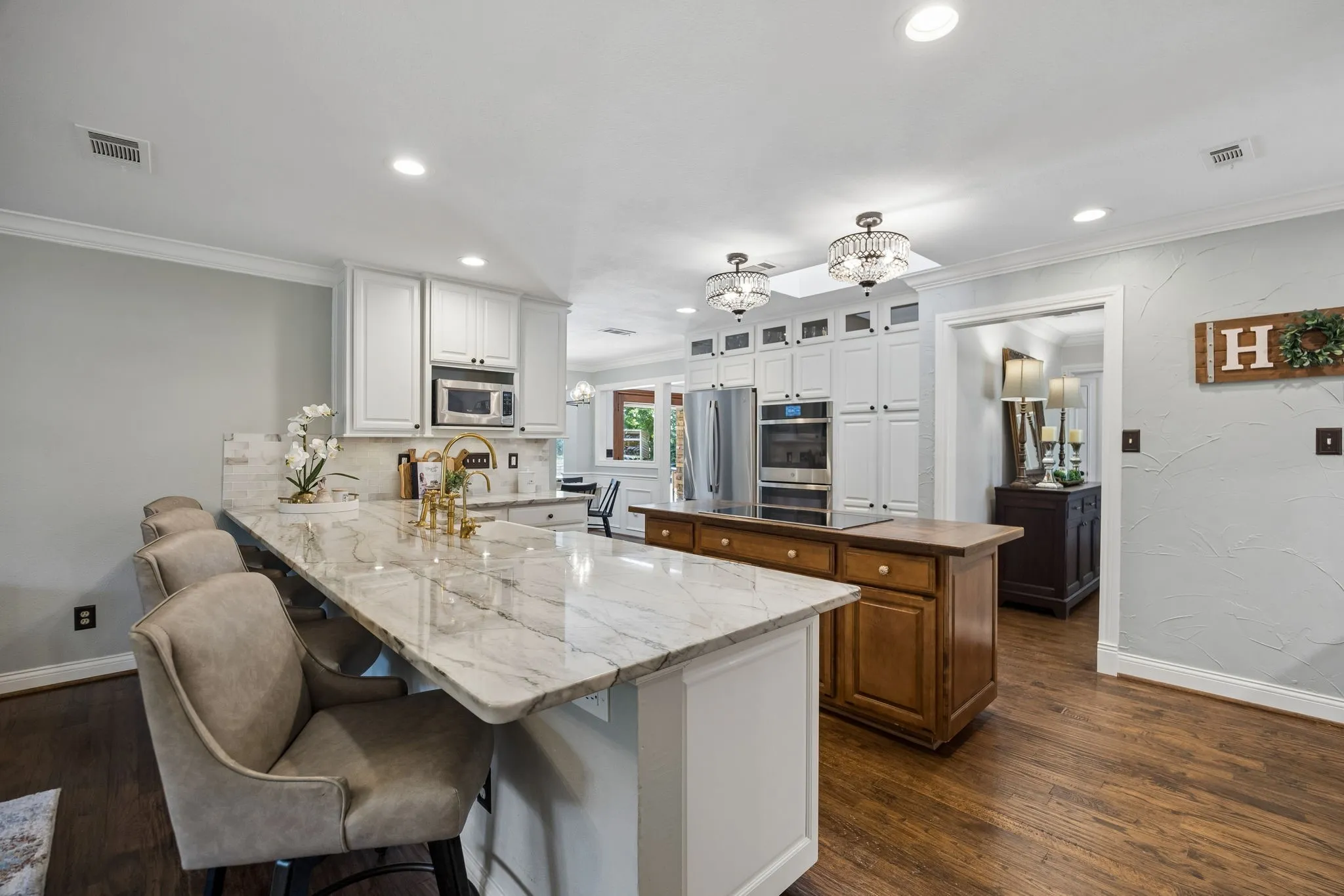 Kitchen full of character and elegant details
