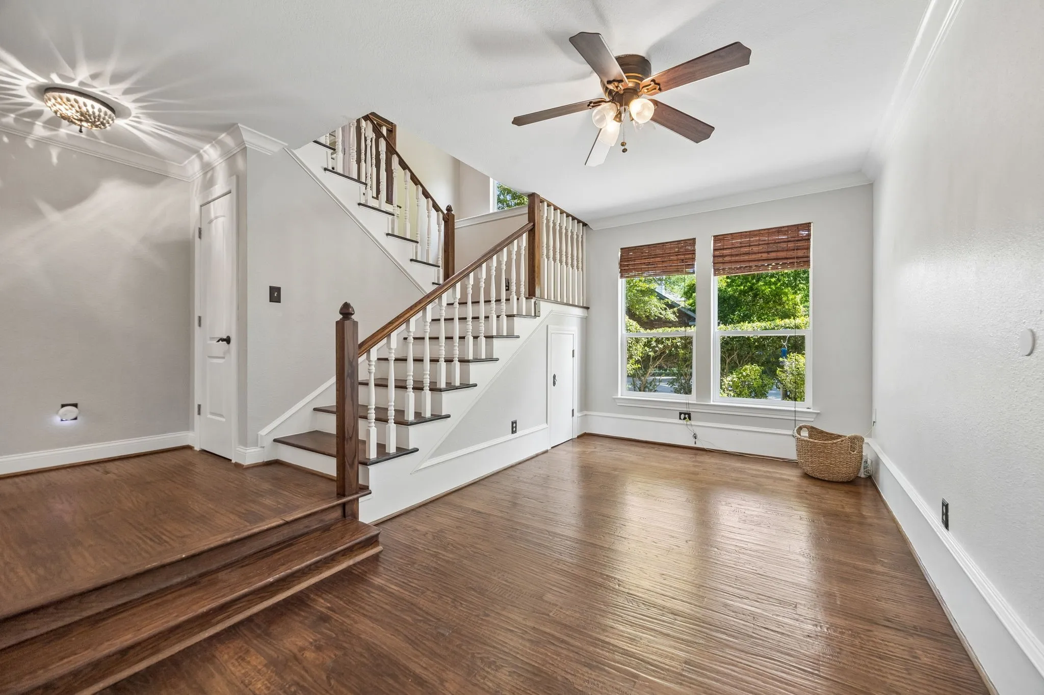 Flex space that can be a mudroom, office or game room
