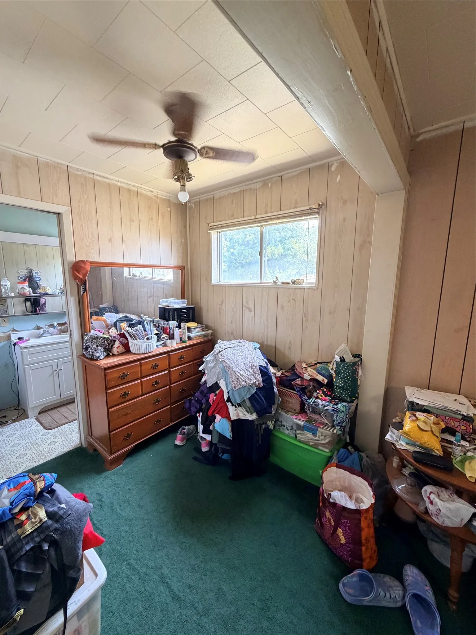 Single Family Residence For Sale in Falls County , 744 Chilton Street, Marlin, Texas 76661, 2 Bedroom, 2 Bathroom, Garage spaces, 1,264 Sqft, built in 1950, mls#21353927, Real Estate Agent in Marlin, Homes For Sale in Falls county, Homes For Sale in Marlin, Realtor in Marlin Texas, Real Estate Brokerage Independent Realty Texas, Luminita Cordes Realtor