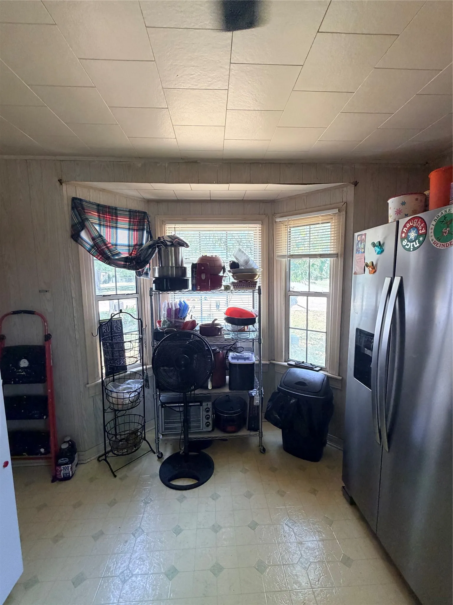 Single Family Residence For Sale in Falls County , 744 Chilton Street, Marlin, Texas 76661, 2 Bedroom, 2 Bathroom, Garage spaces, 1,264 Sqft, built in 1950, mls#21353927, Real Estate Agent in Marlin, Homes For Sale in Falls county, Homes For Sale in Marlin, Realtor in Marlin Texas, Real Estate Brokerage Independent Realty Texas, Luminita Cordes Realtor