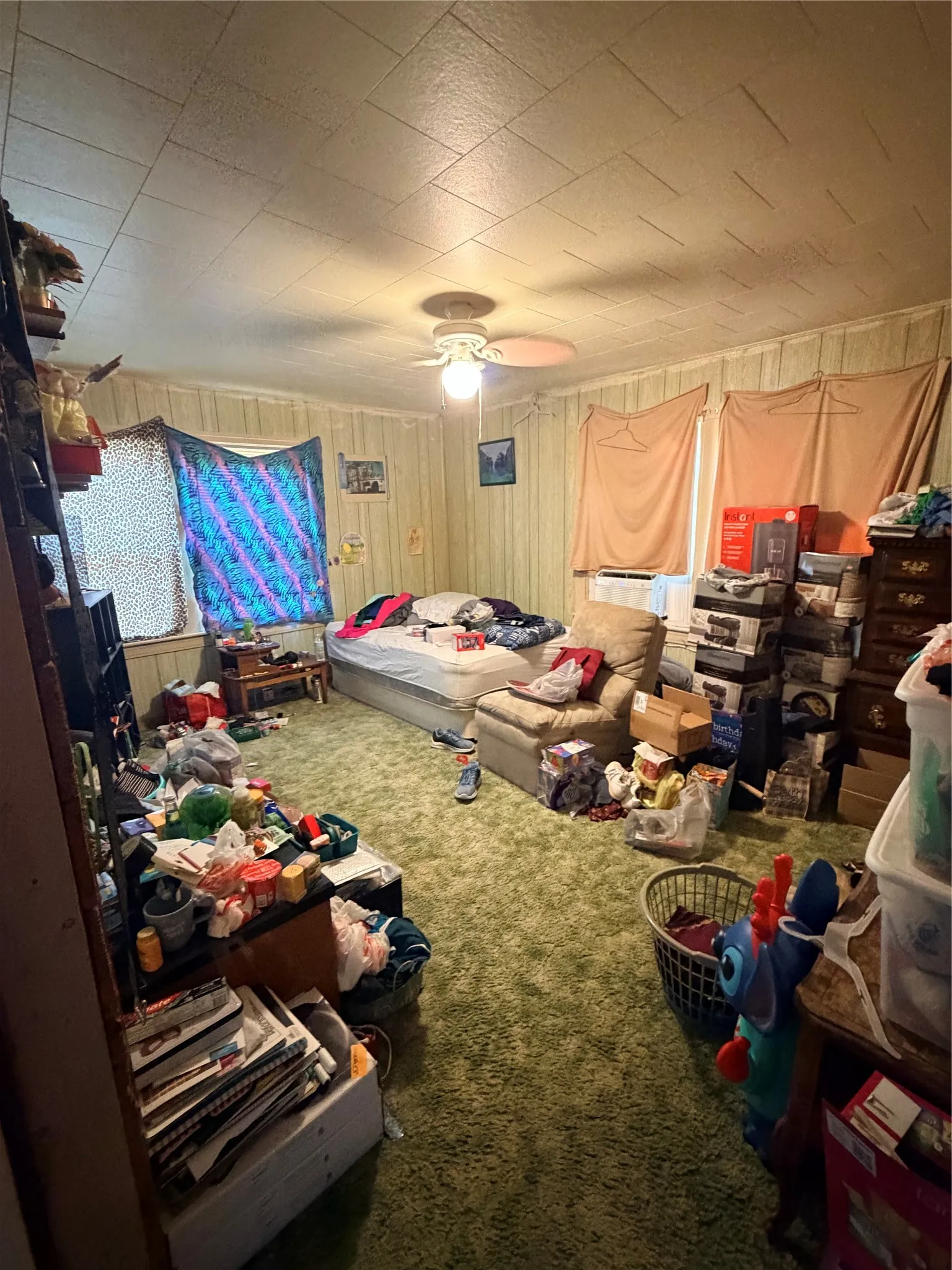 Single Family Residence For Sale in Falls County , 744 Chilton Street, Marlin, Texas 76661, 2 Bedroom, 2 Bathroom, Garage spaces, 1,264 Sqft, built in 1950, mls#21353927, Real Estate Agent in Marlin, Homes For Sale in Falls county, Homes For Sale in Marlin, Realtor in Marlin Texas, Real Estate Brokerage Independent Realty Texas, Luminita Cordes Realtor