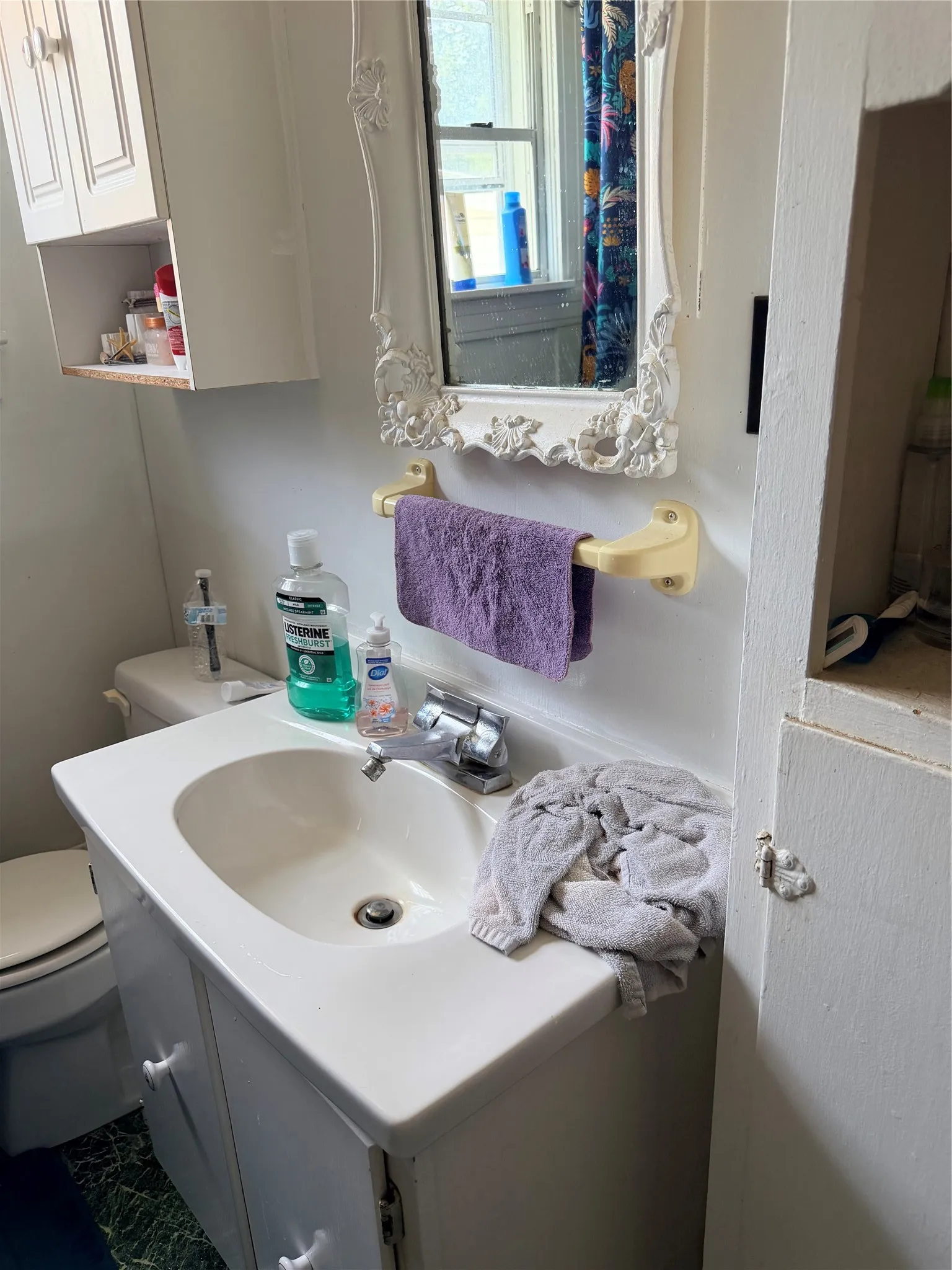 Single Family Residence For Sale in Falls County , 744 Chilton Street, Marlin, Texas 76661, 2 Bedroom, 2 Bathroom, Garage spaces, 1,264 Sqft, built in 1950, mls#21353927, Real Estate Agent in Marlin, Homes For Sale in Falls county, Homes For Sale in Marlin, Realtor in Marlin Texas, Real Estate Brokerage Independent Realty Texas, Luminita Cordes Realtor