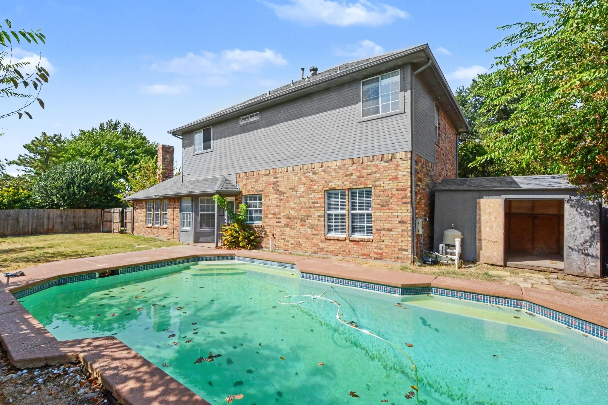Single Family Residence For Sale in Denton County , 3711 Penny Lane, Carrollton, Texas 75007, 4 Bedroom, 3 Bathroom, 2 Garage spaces, 2,411 Sqft, built in 1991, mls#21353307, Real Estate Agent in Carrollton, Homes For Sale in Denton county, Homes For Sale in Carrollton, Realtor in Carrollton Texas, Real Estate Brokerage Independent Realty Texas, Luminita Cordes Realtor