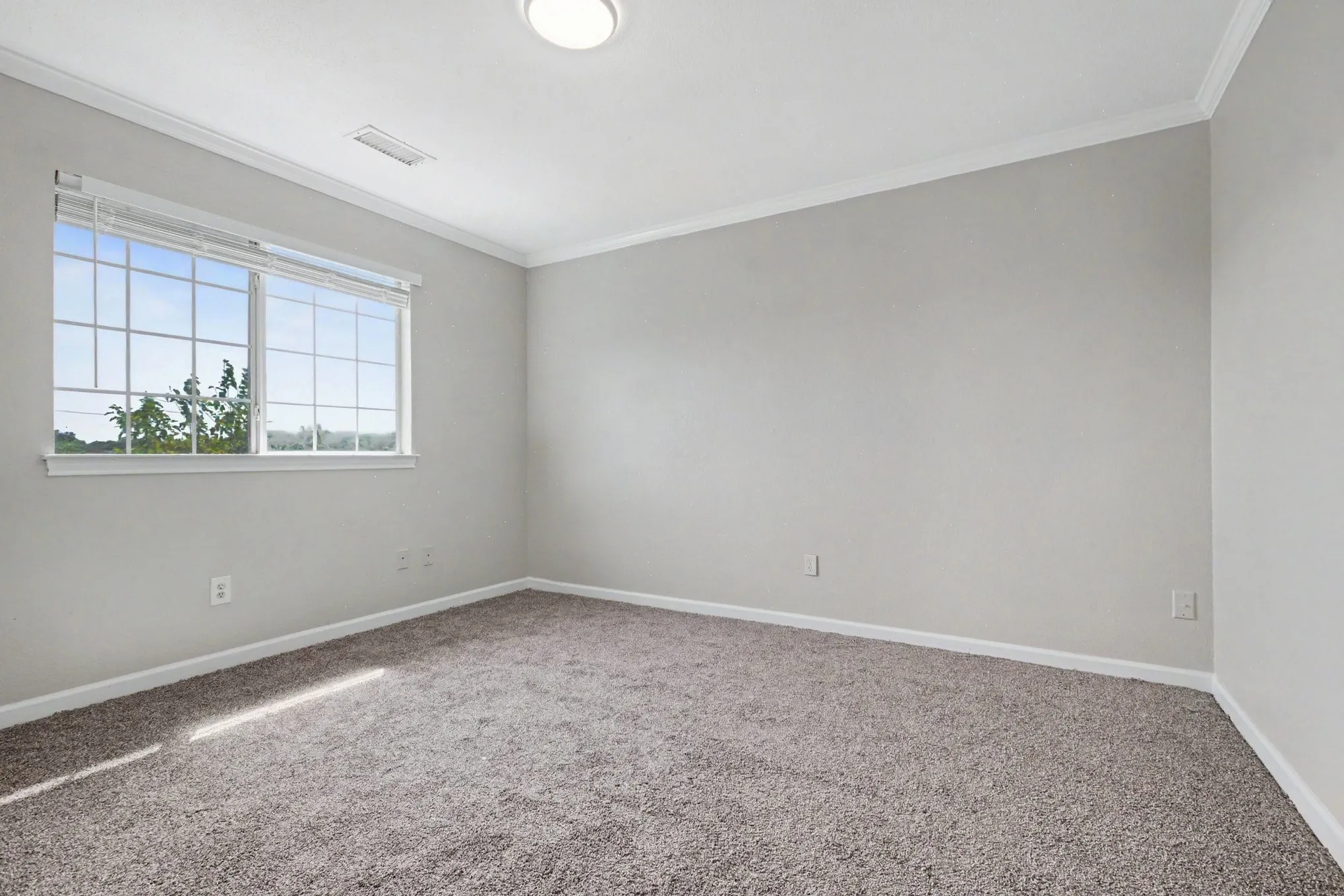 Single Family Residence For Sale in Denton County , 3711 Penny Lane, Carrollton, Texas 75007, 4 Bedroom, 3 Bathroom, 2 Garage spaces, 2,411 Sqft, built in 1991, mls#21353307, Real Estate Agent in Carrollton, Homes For Sale in Denton county, Homes For Sale in Carrollton, Realtor in Carrollton Texas, Real Estate Brokerage Independent Realty Texas, Luminita Cordes Realtor