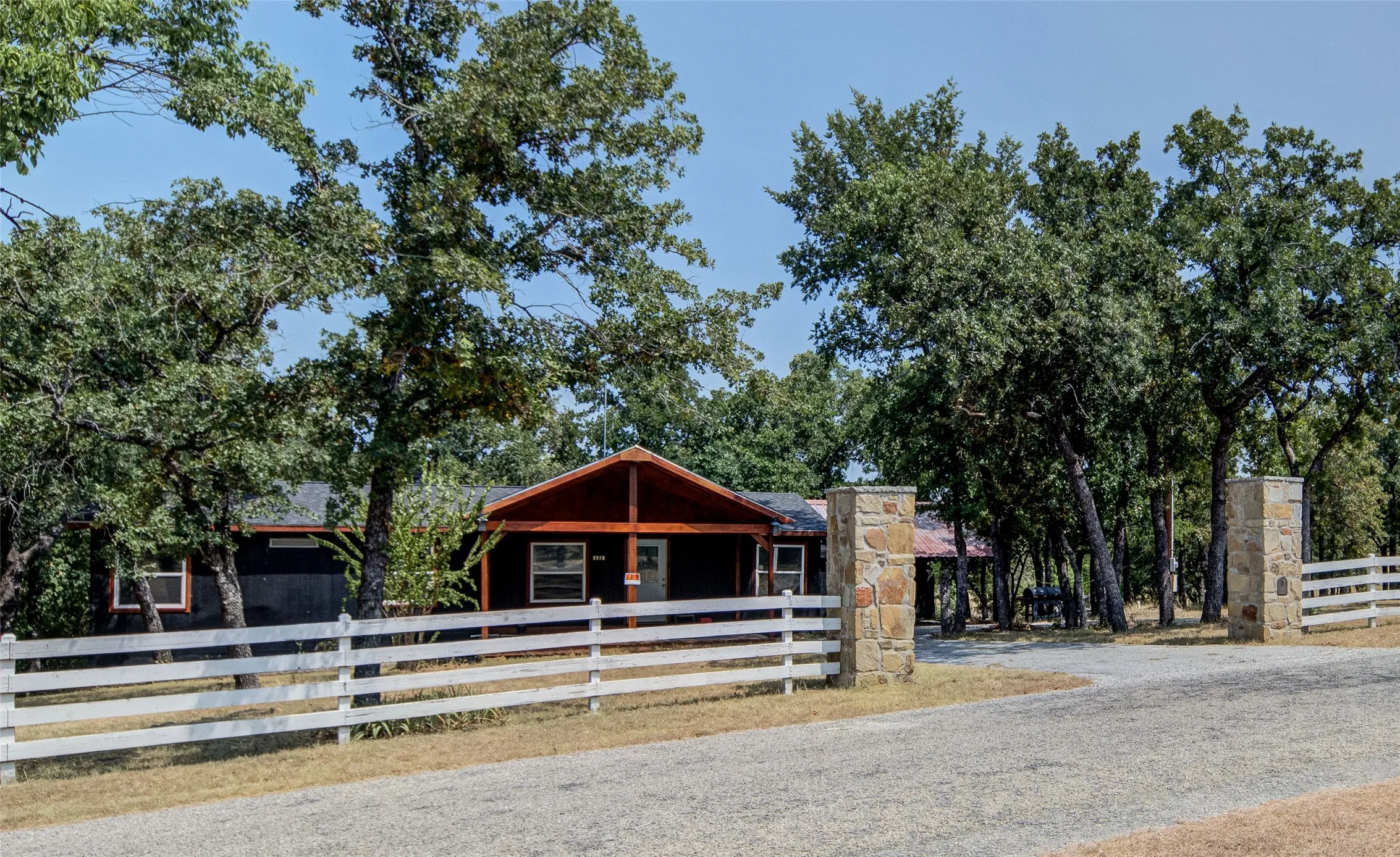 Mobile Home For Sale in Wise County , 469 County Road 1743, Chico, Texas 76431, 3 Bedroom, 2 Bathroom, Garage spaces, 1,700 Sqft, built in 2024, Price $249,999, mls#21353449, Real Estate Agent in Chico, Homes For Sale in Wise county, Homes For Sale in Chico, Realtor in Chico Texas, Real Estate Brokerage Independent Realty Texas, Luminita Cordes Realtor