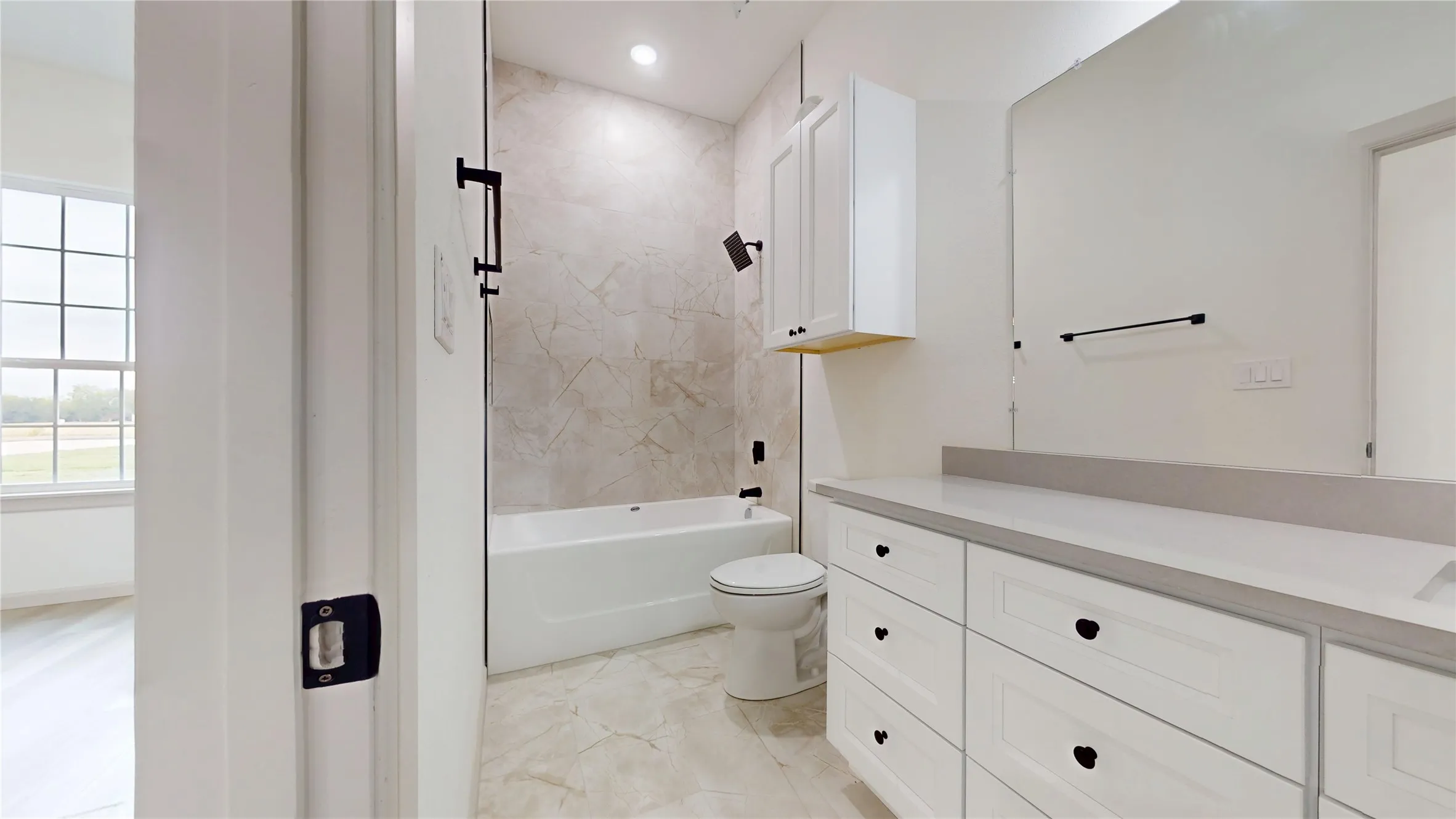 Single Family Residence For Sale in Rains County , 235 Private Road 5440, Point, Texas 75472, 5 Bedroom, 3 Bathroom, 2 Garage spaces, 2,589 Sqft, built in 2025, mls#21352457, Real Estate Agent in Point, Homes For Sale in Rains county, Homes For Sale in Point, Realtor in Point Texas, Real Estate Brokerage Independent Realty Texas, Luminita Cordes Realtor