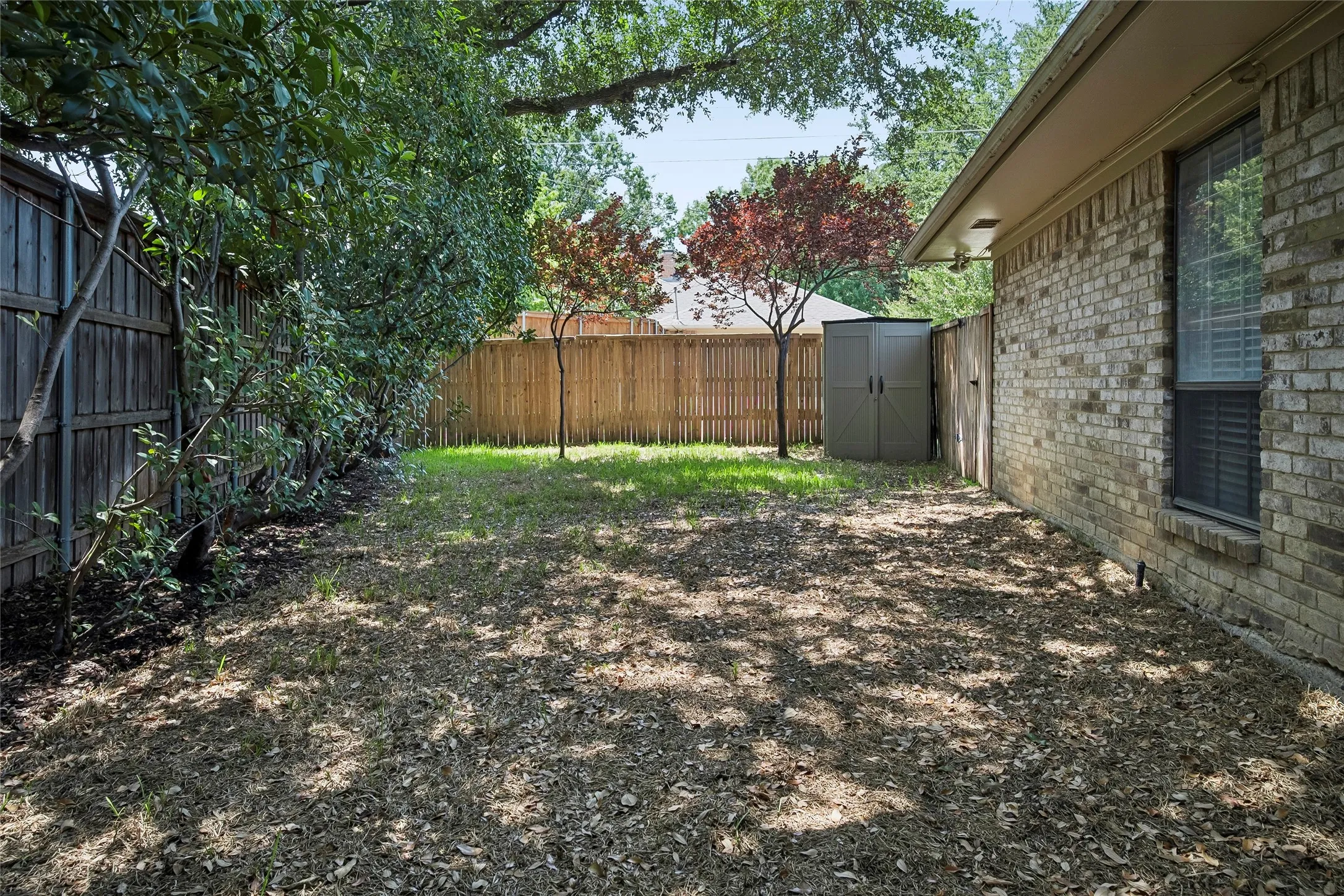 Duplex For Rent in Dallas County , 10504 Berry Knoll Drive, Dallas, Texas 75230, 3 Bedroom, 3 Bathroom, 2 Garage spaces, 2,632 Sqft, built in 1971, mls#21339912, Real Estate Agent in Dallas, Homes For Rent in Dallas county, Homes For Rent in Dallas, Realtor in Dallas Texas, Real Estate Brokerage Independent Realty Texas, Luminita Cordes Realtor